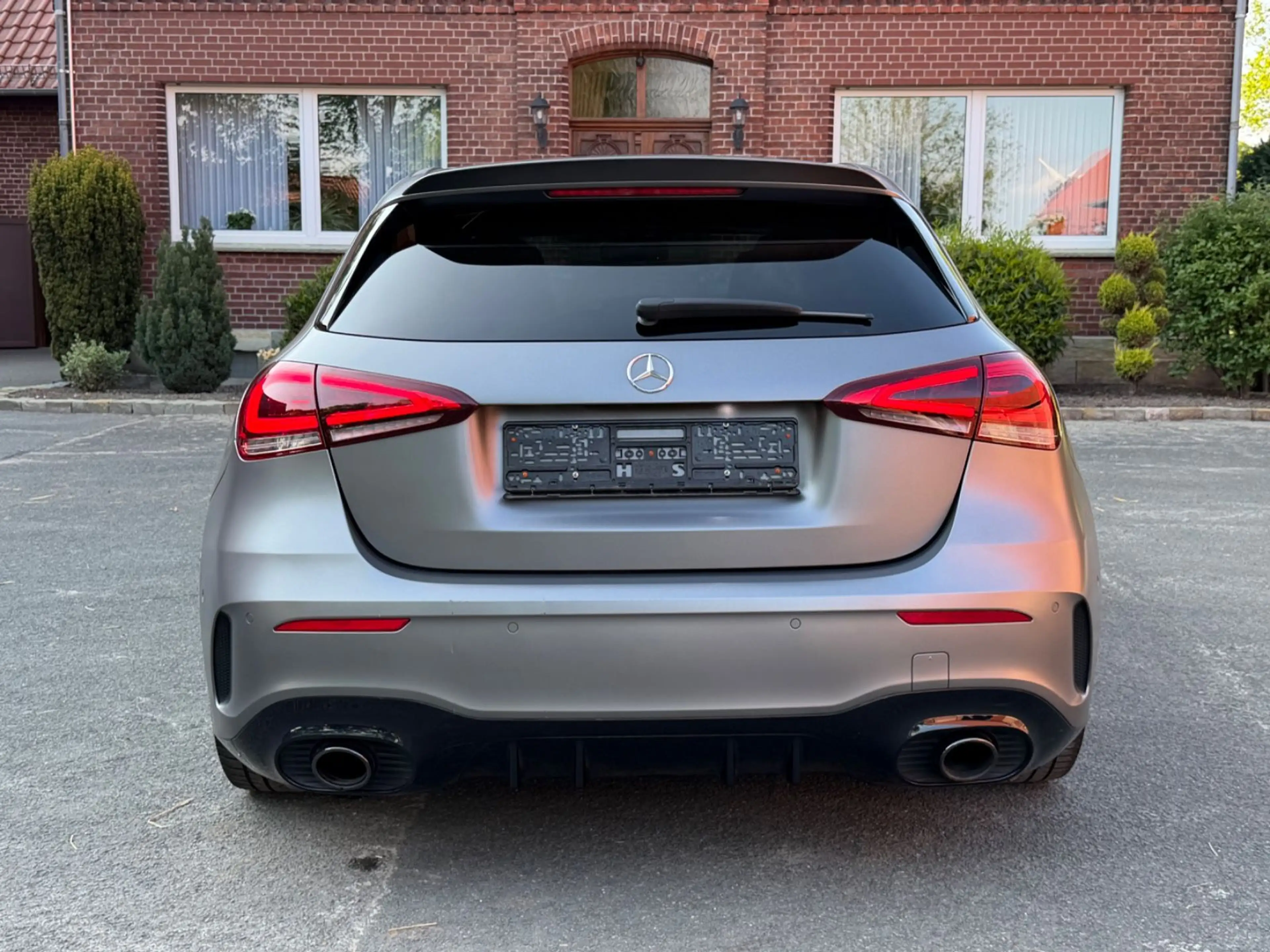 Mercedes-Benz A 35 AMG 4Matic *Deutsch* *Designo Magno* — photo 15