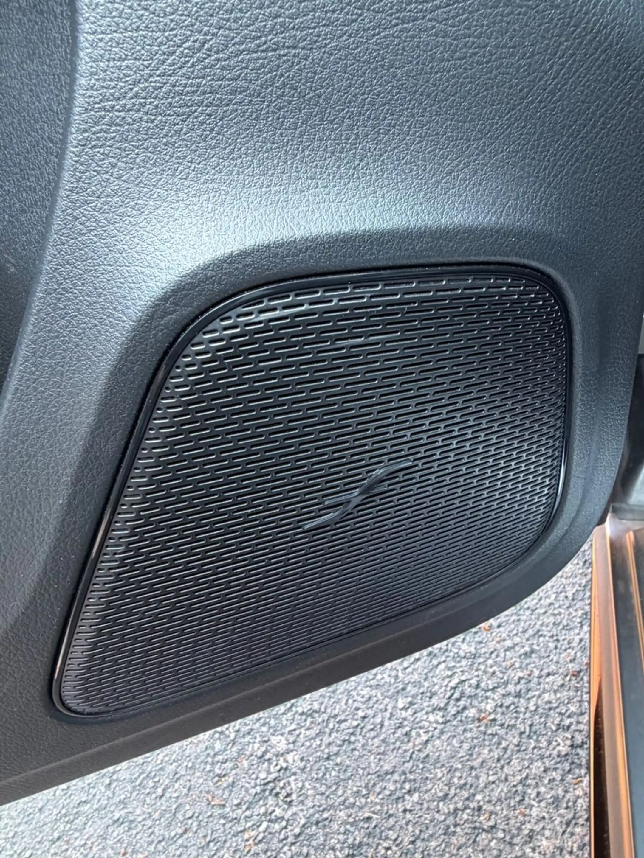 Mercedes-Benz A 35 AMG 4Matic *Deutsch* *Designo Magno* — photo 9