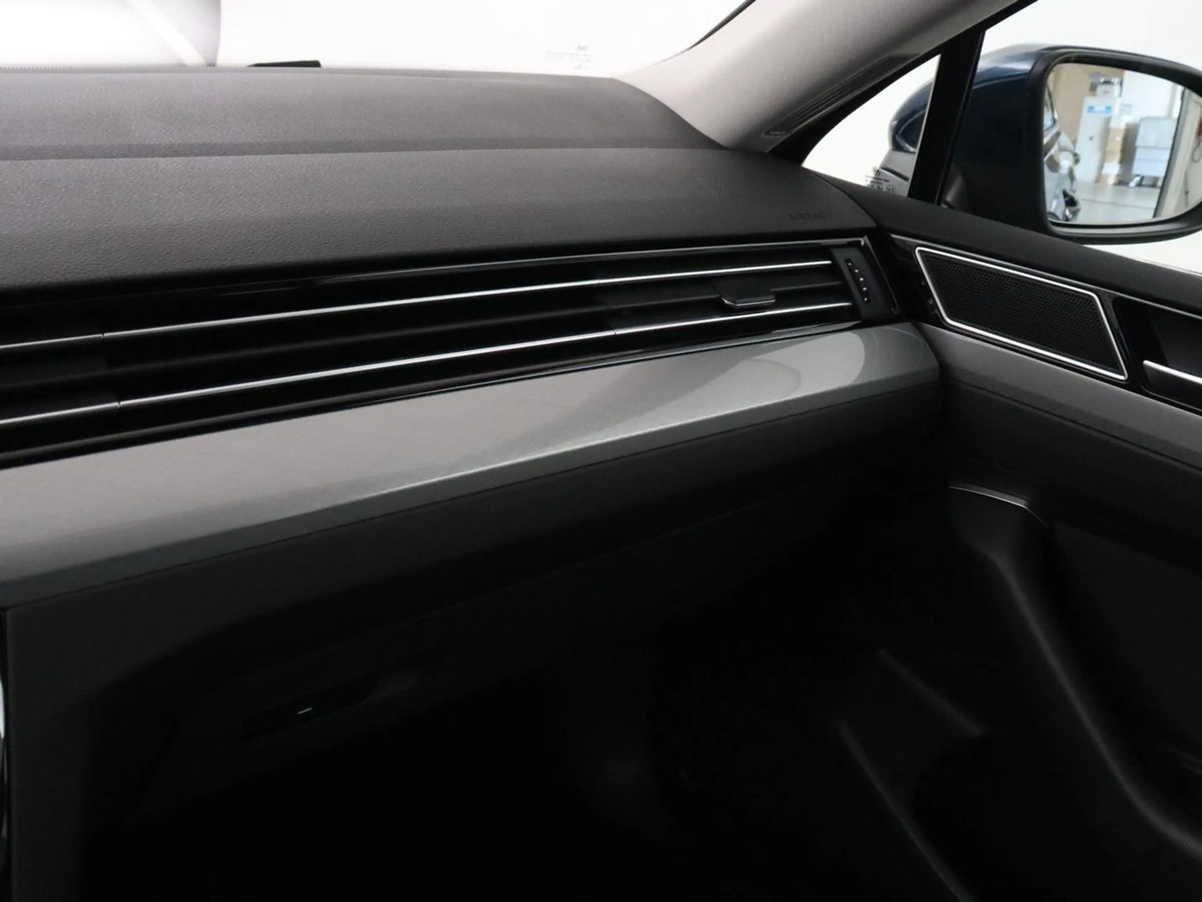 Volkswagen Passat Variant 1.4 TSI PHEV GTE Business | SOH 92,8% | Massage | — photo 26