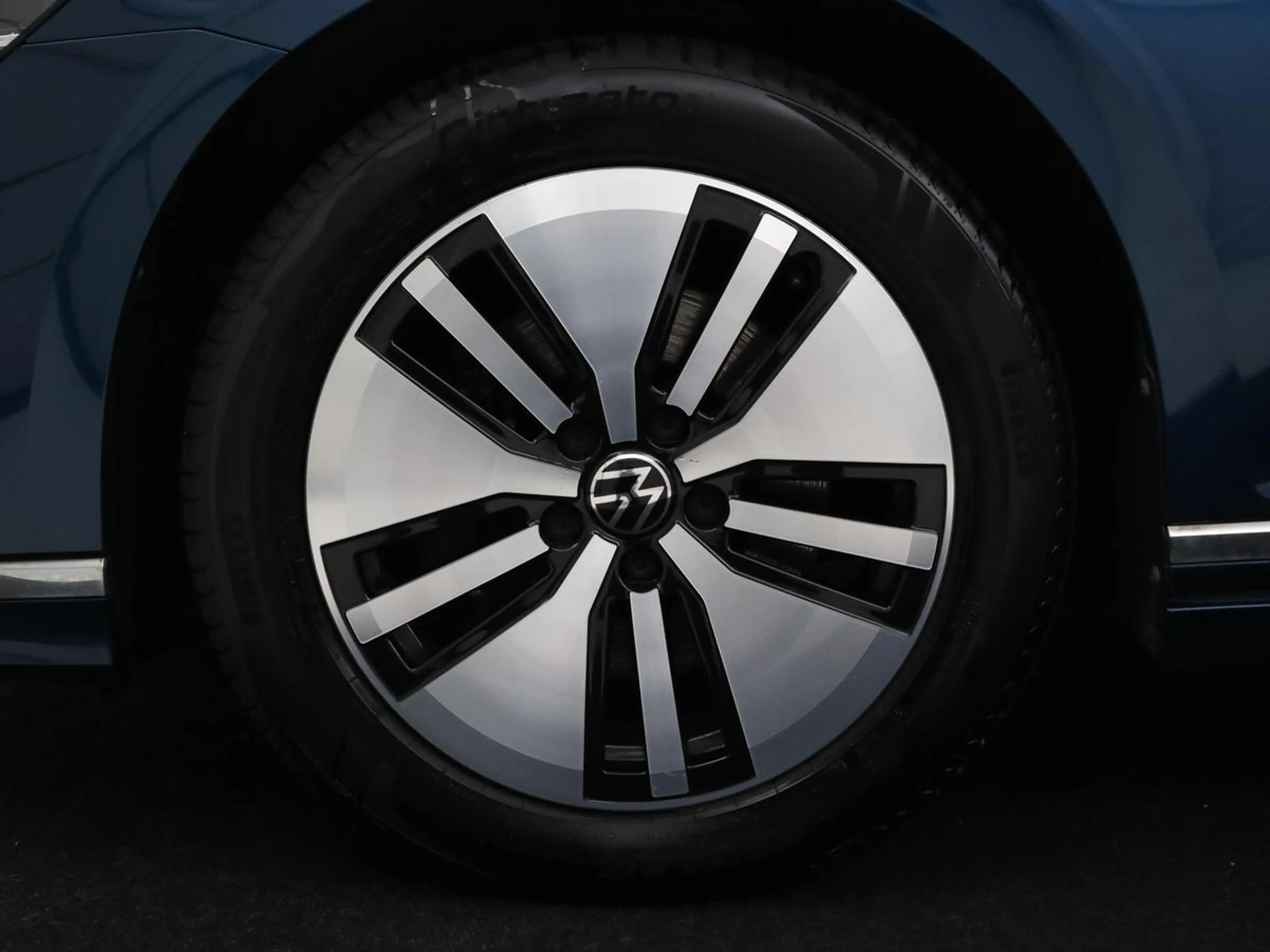 Volkswagen Passat Variant 1.4 TSI PHEV GTE Business | SOH 92,8% | Massage | — photo 38