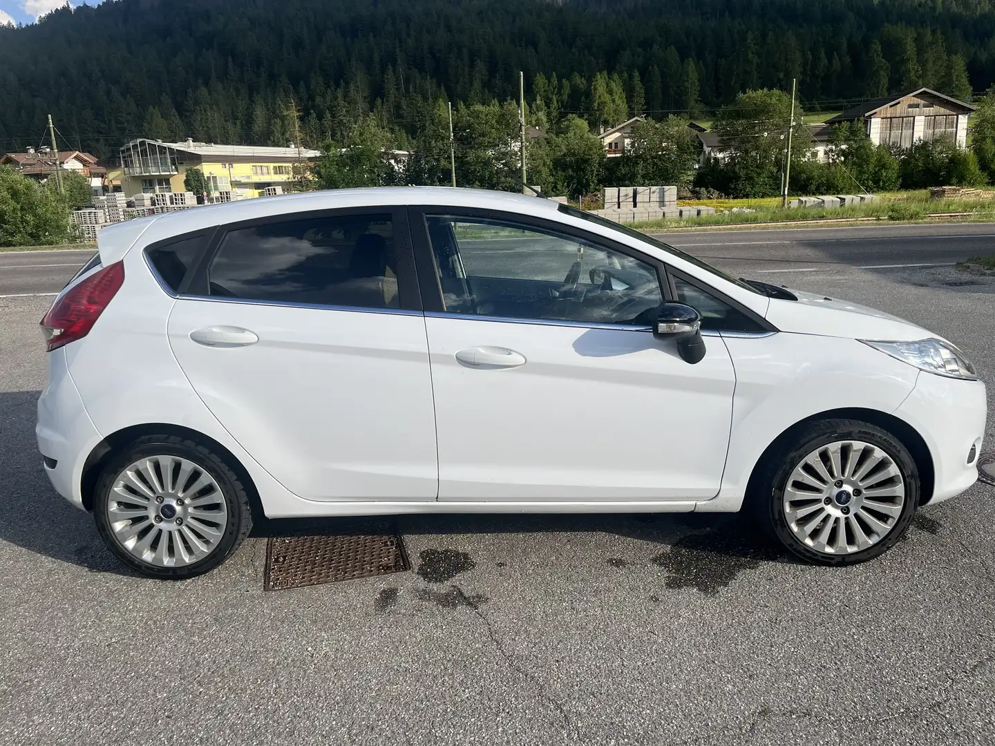 Ford Fiesta 1.25 Titanium Bianco - 1