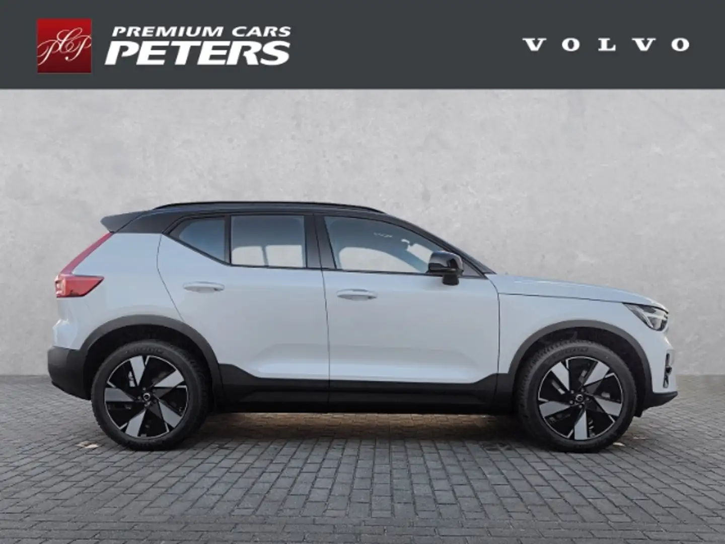 Volvo XC40 Plus Pure Electric Single Ext. Range RWD  StandHZG Weiß - 2
