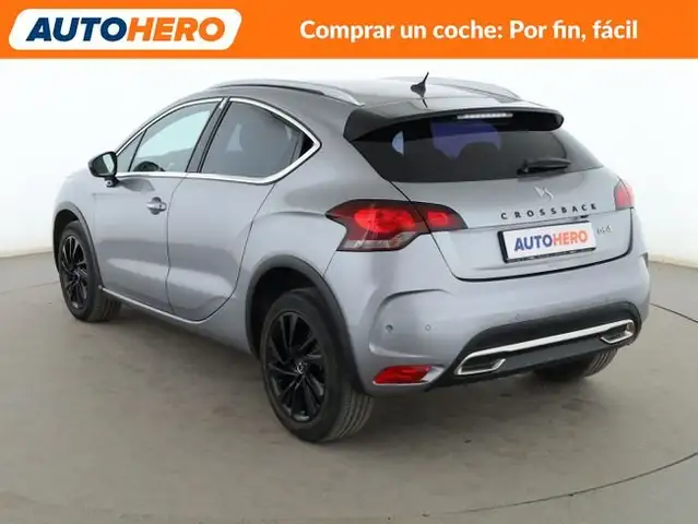 DS Automobiles DS 4 view 4