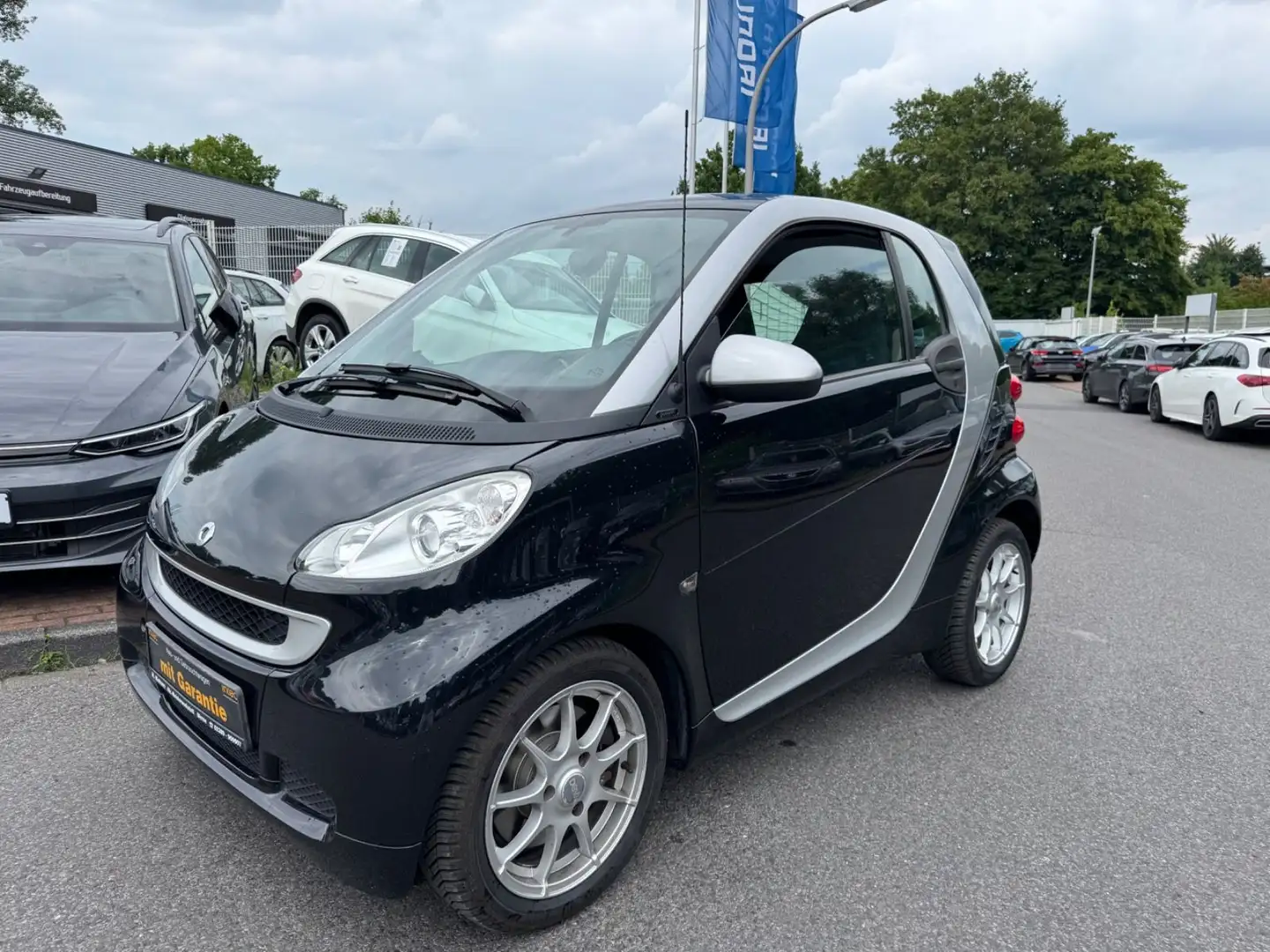 smart forTwo PASSION/2.HAND/52KW/KLIMA/ALU/GLASDACH/S.HEFT!!! Zwart - 1