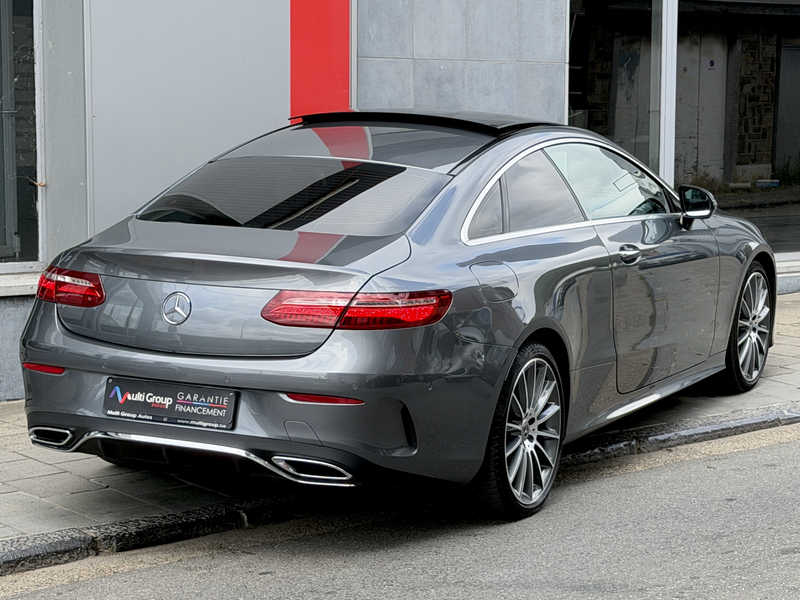 Mercedes-Benz E 220 d Coupe ///AMG ✅GARANTIE 1AN*Toit Ouvrant*Full Opt — photo 4