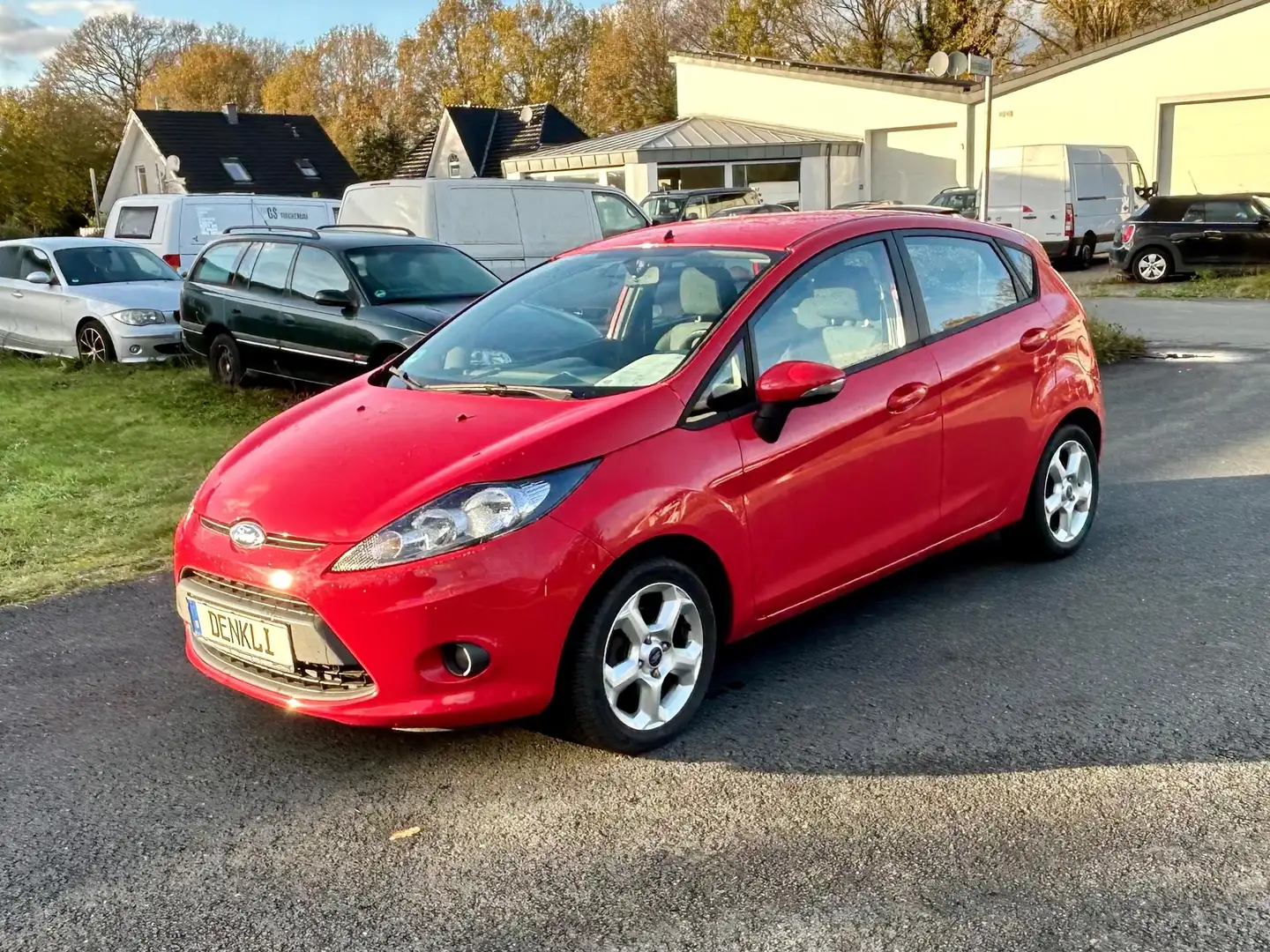 Ford Fiesta Fiesta  5-Türer 1.25 107.000 KM 2. HAND Rouge - 1