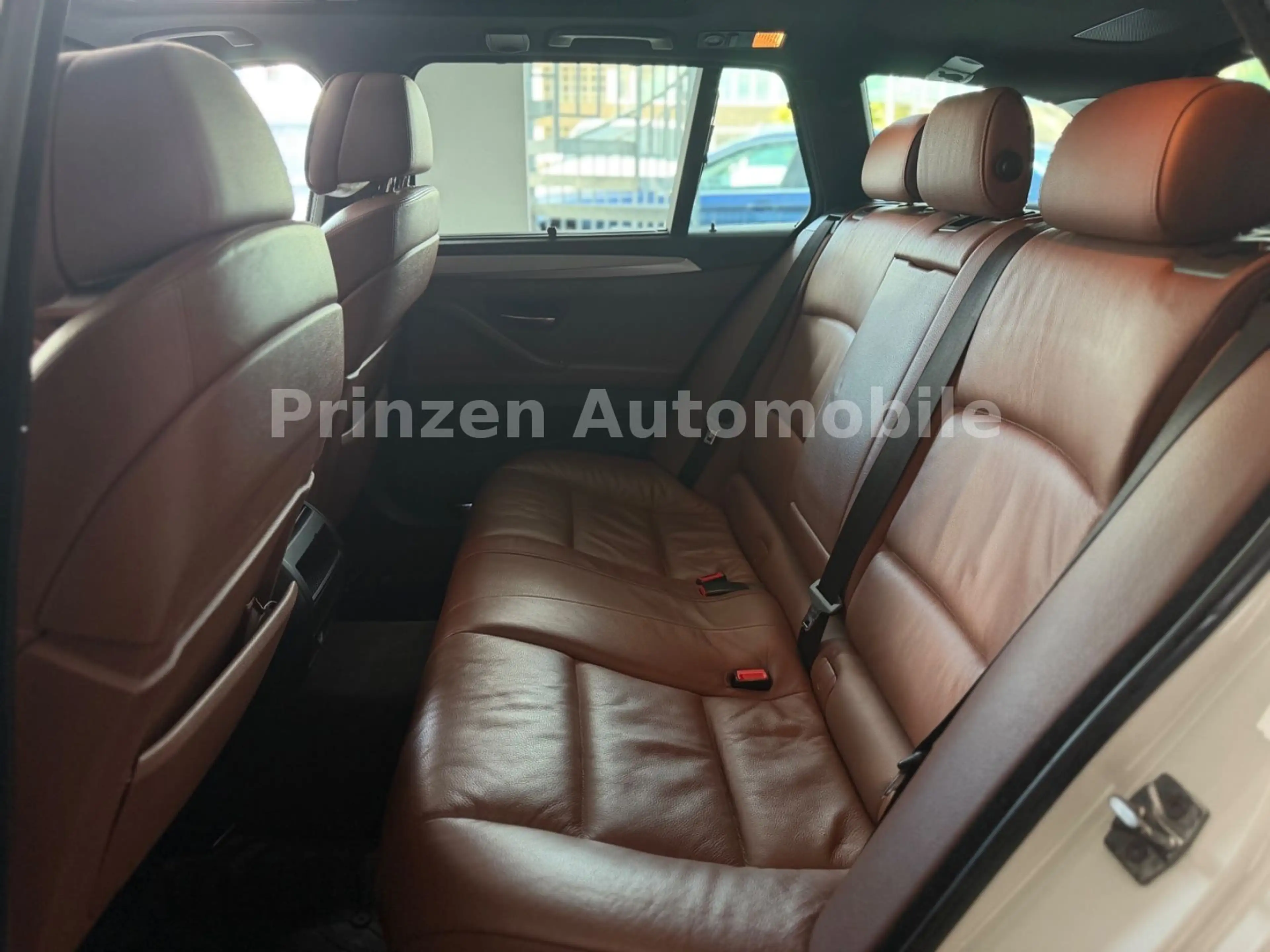 BMW 530 d M TECHNIK*PANO*LEDER*HEAD UP*360°SOUND — photo 9