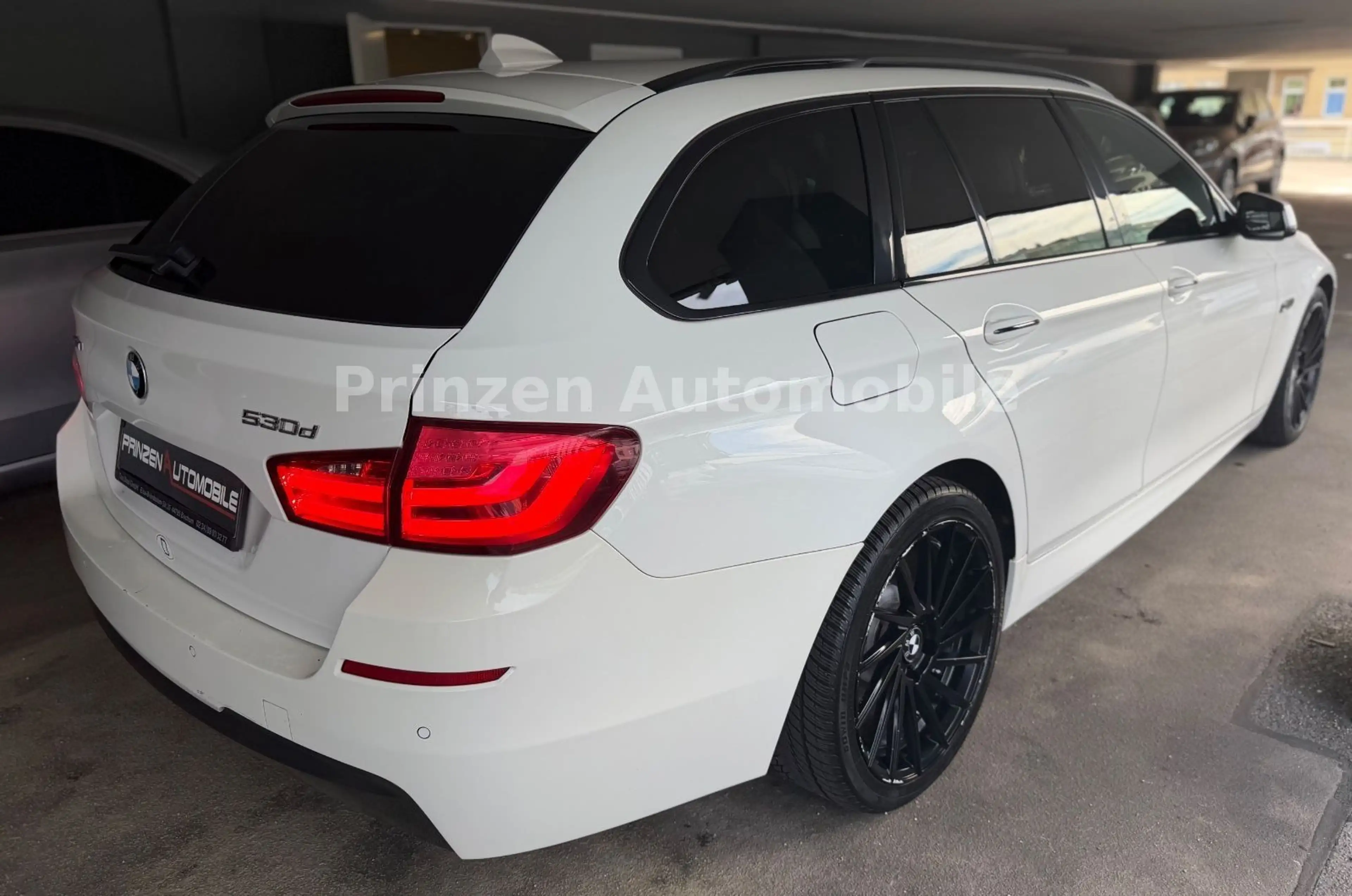 BMW 530 d M TECHNIK*PANO*LEDER*HEAD UP*360°SOUND — photo 6