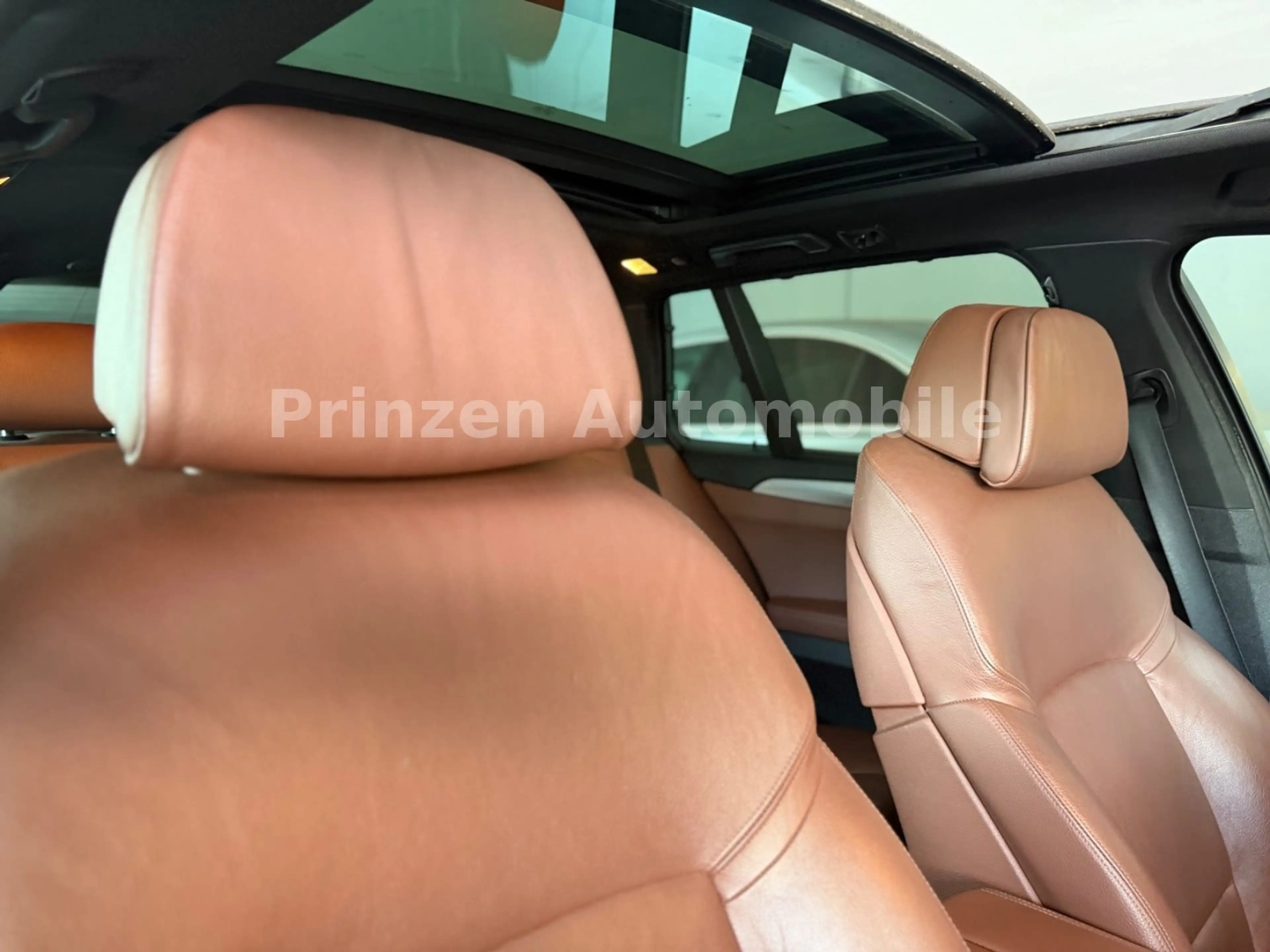 BMW 530 d M TECHNIK*PANO*LEDER*HEAD UP*360°SOUND — photo 12