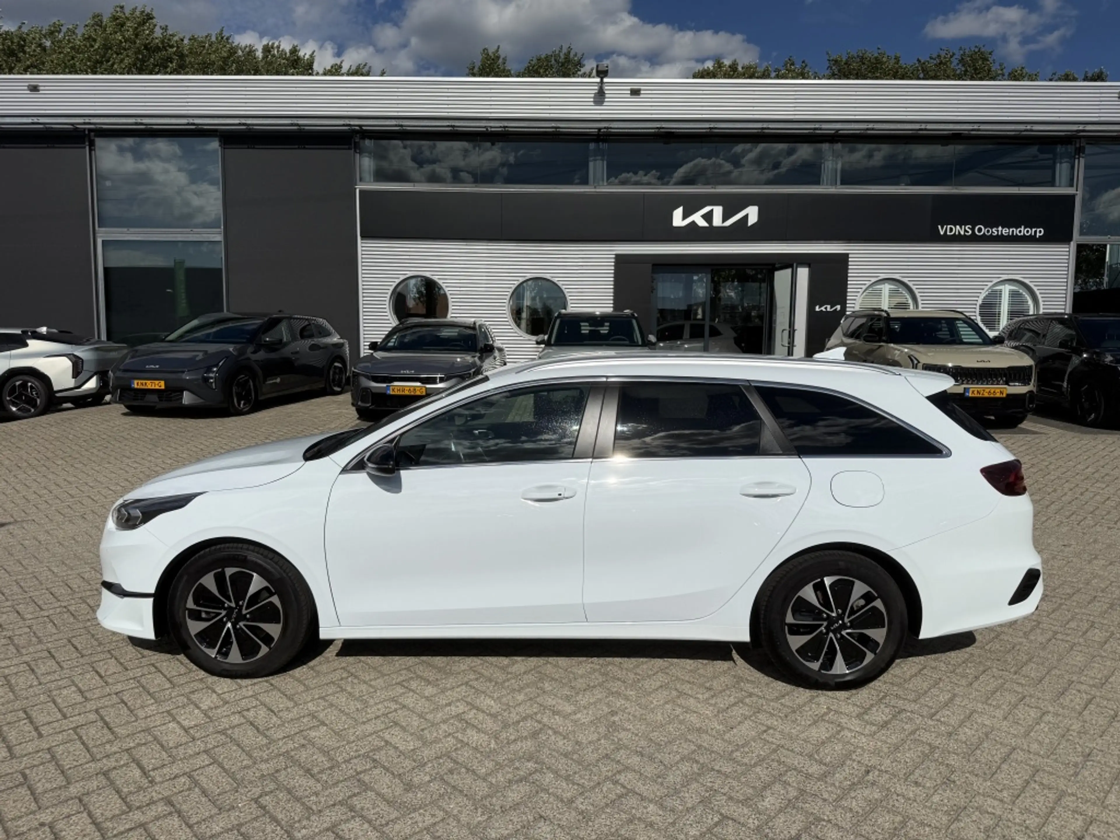 Kia Ceed SW / cee'd SW Sportswagon 1.0 T-GDi MHEV DCT7 AUTOMAAT Design Ed — photo 3