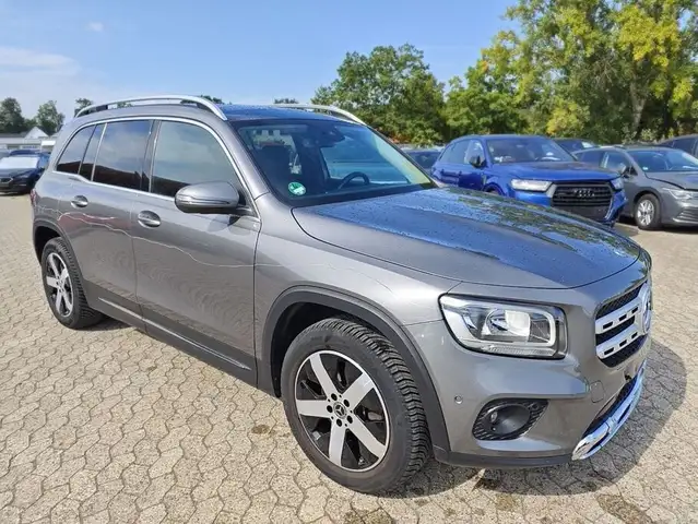 Mercedes-Benz GLB 200 d 7G-DCT Progressive Pano Leder Navi LED