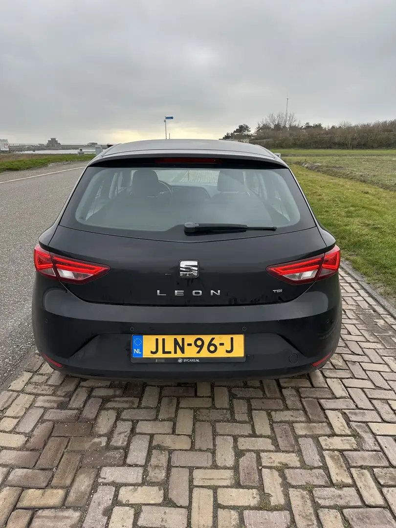 SEAT Leon 1.6 TDI Style Zwart - 2