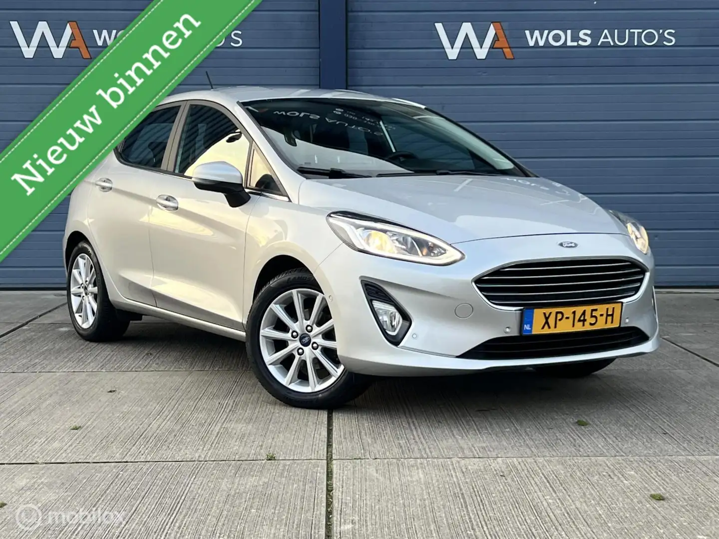 Ford Fiesta 1.0 EcoBoost Titanium / CARPLAY / TREKHAAK / LUXE! Grau - 1