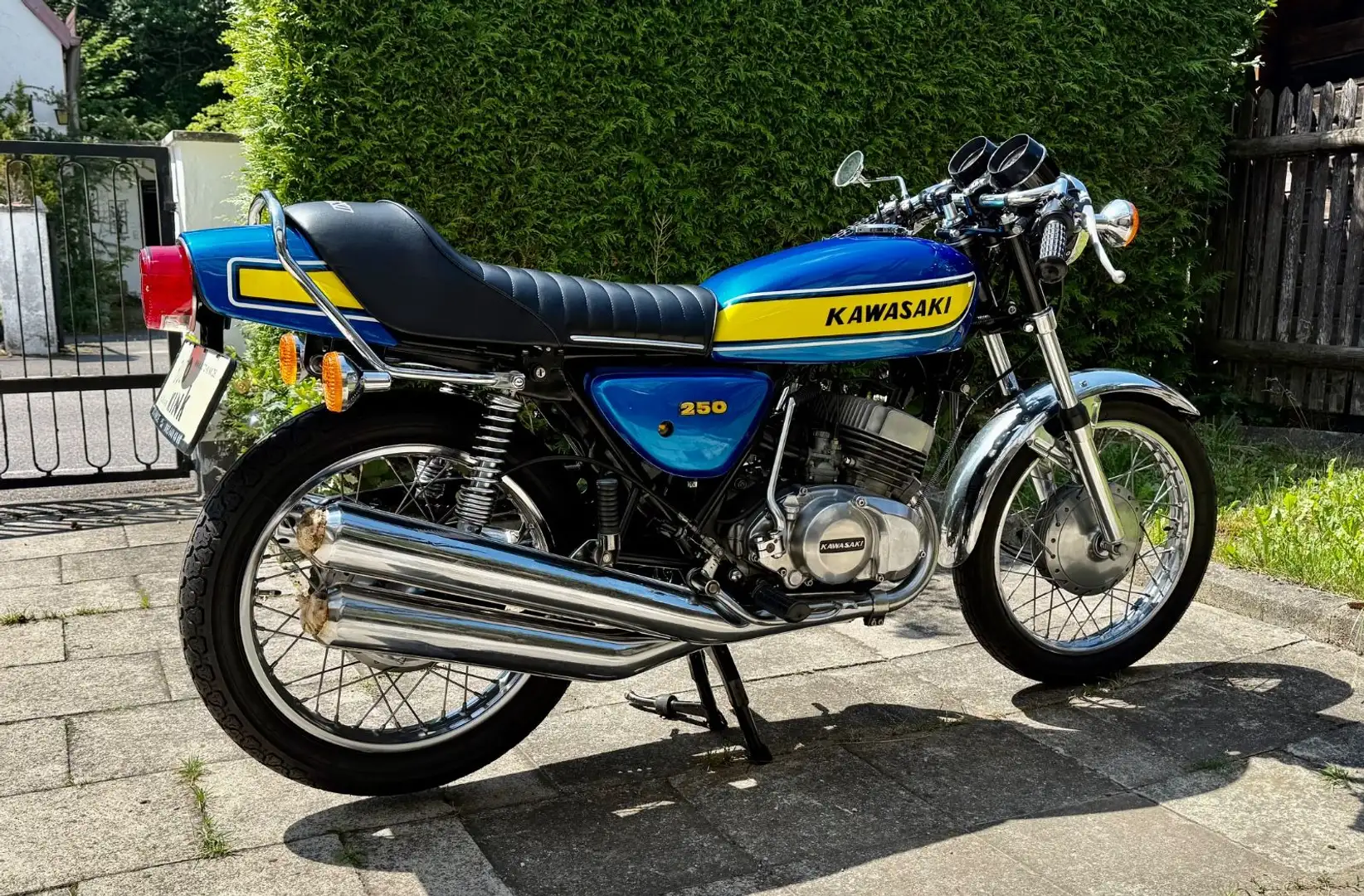 Kawasaki S1 250 Blauw - 2