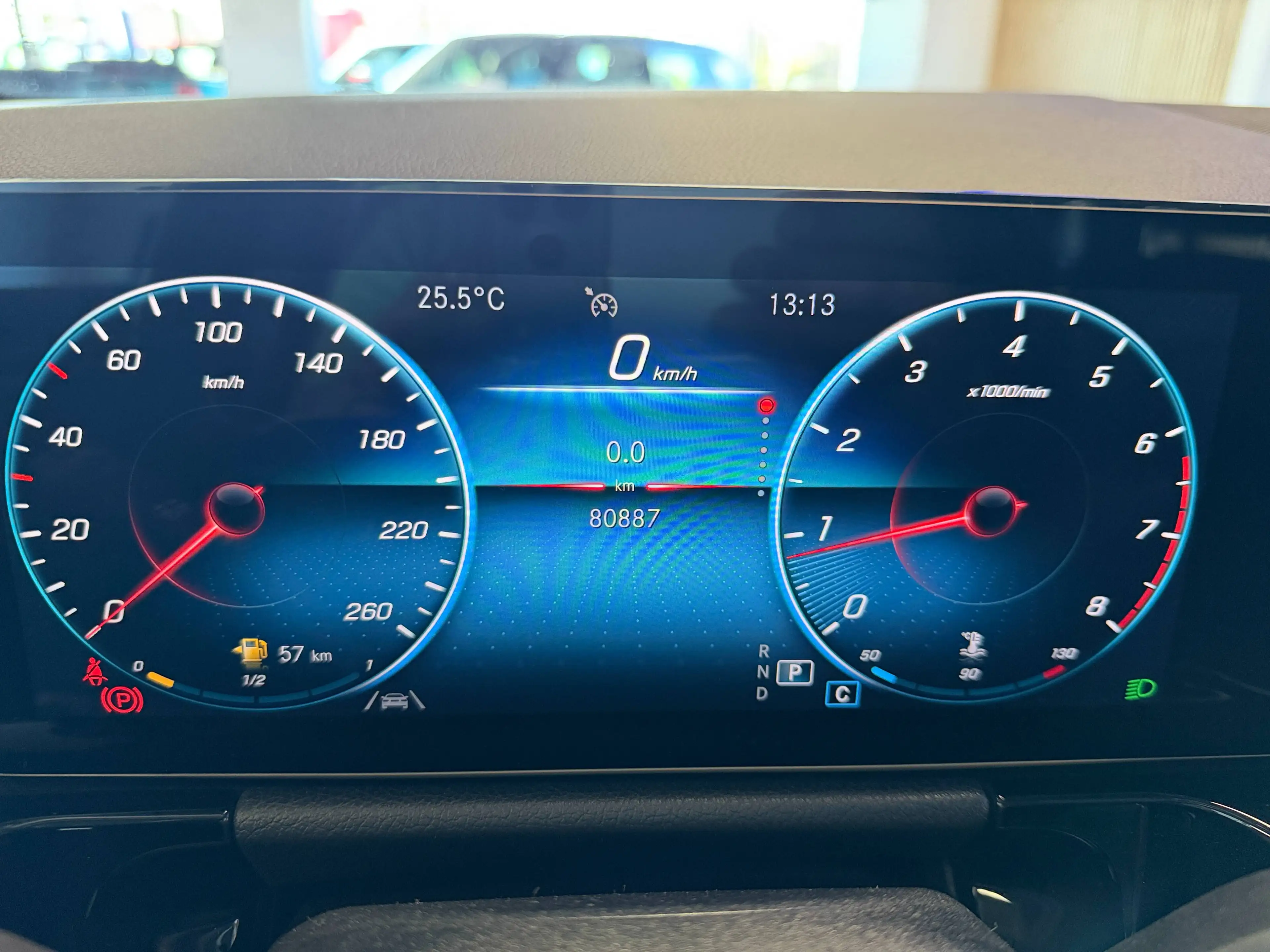 Mercedes-Benz GLA 200 GLA 200 Business Solution — photo 9