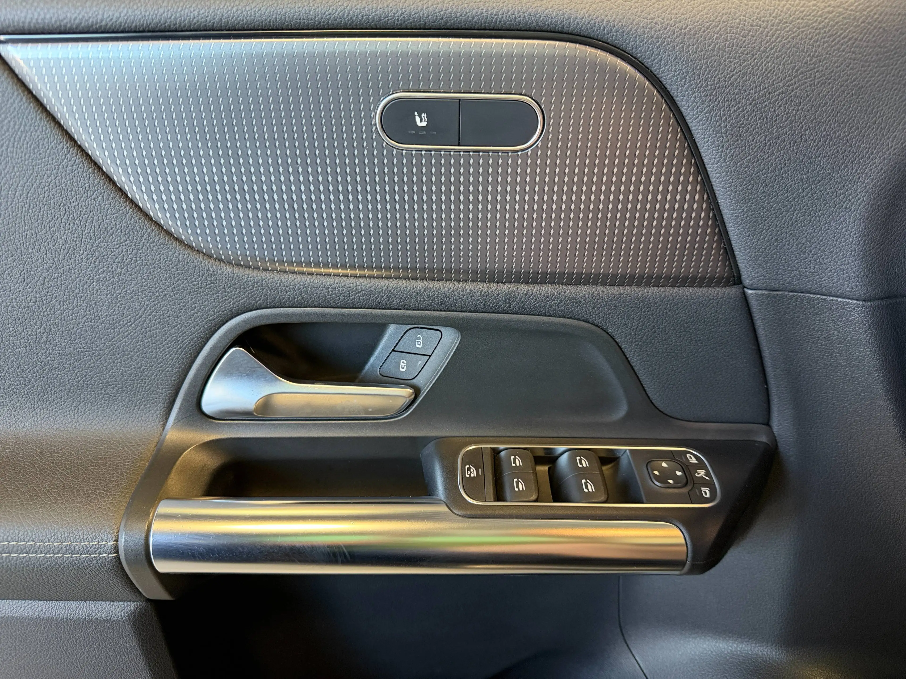Mercedes-Benz GLA 200 GLA 200 Business Solution — photo 15