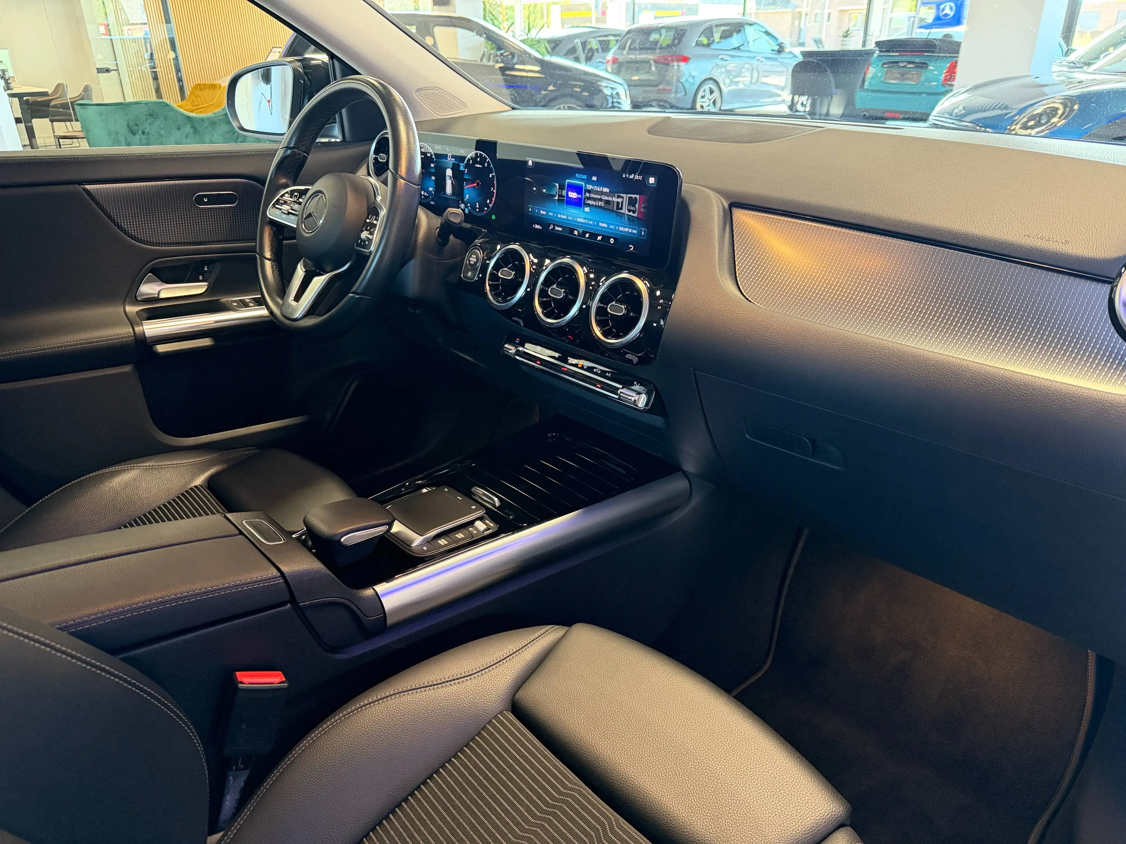 Mercedes-Benz GLA 200 GLA 200 Business Solution — photo 8