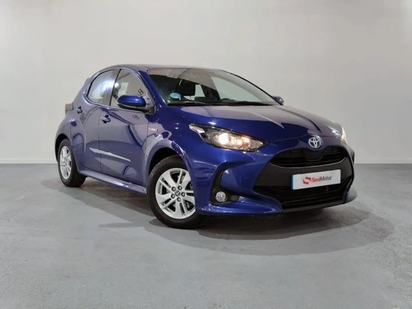 Toyota Yaris 120H 1.5 Active Plus Azul - 1
