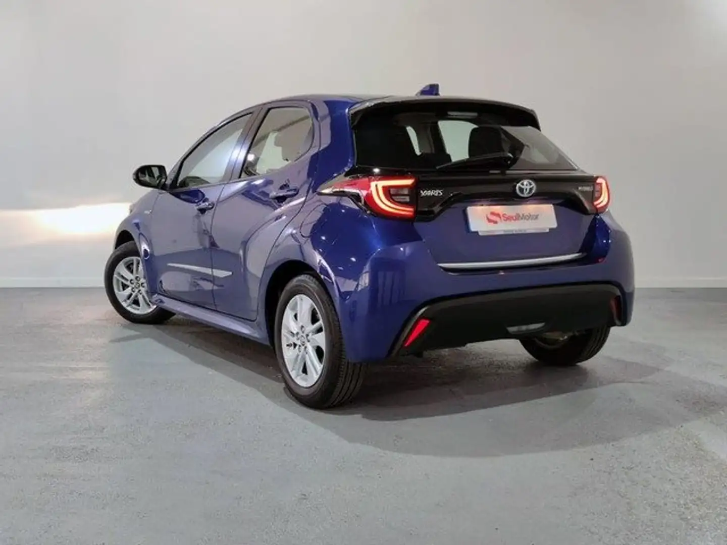 Toyota Yaris 120H 1.5 Active Plus Azul - 2