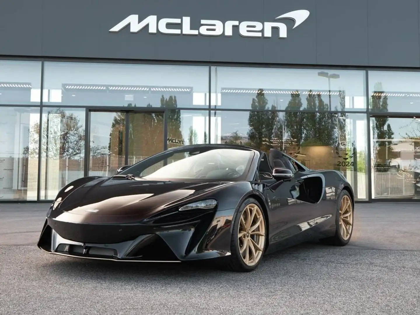 McLaren Artura Artura Spider / MSO Pack / F1 Drivers Signatures Noir - 1