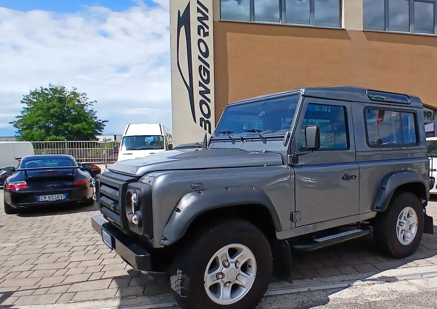 Land Rover Defender 90 vettura 4 posti fronte marcia clima 3porte Grigio - 1