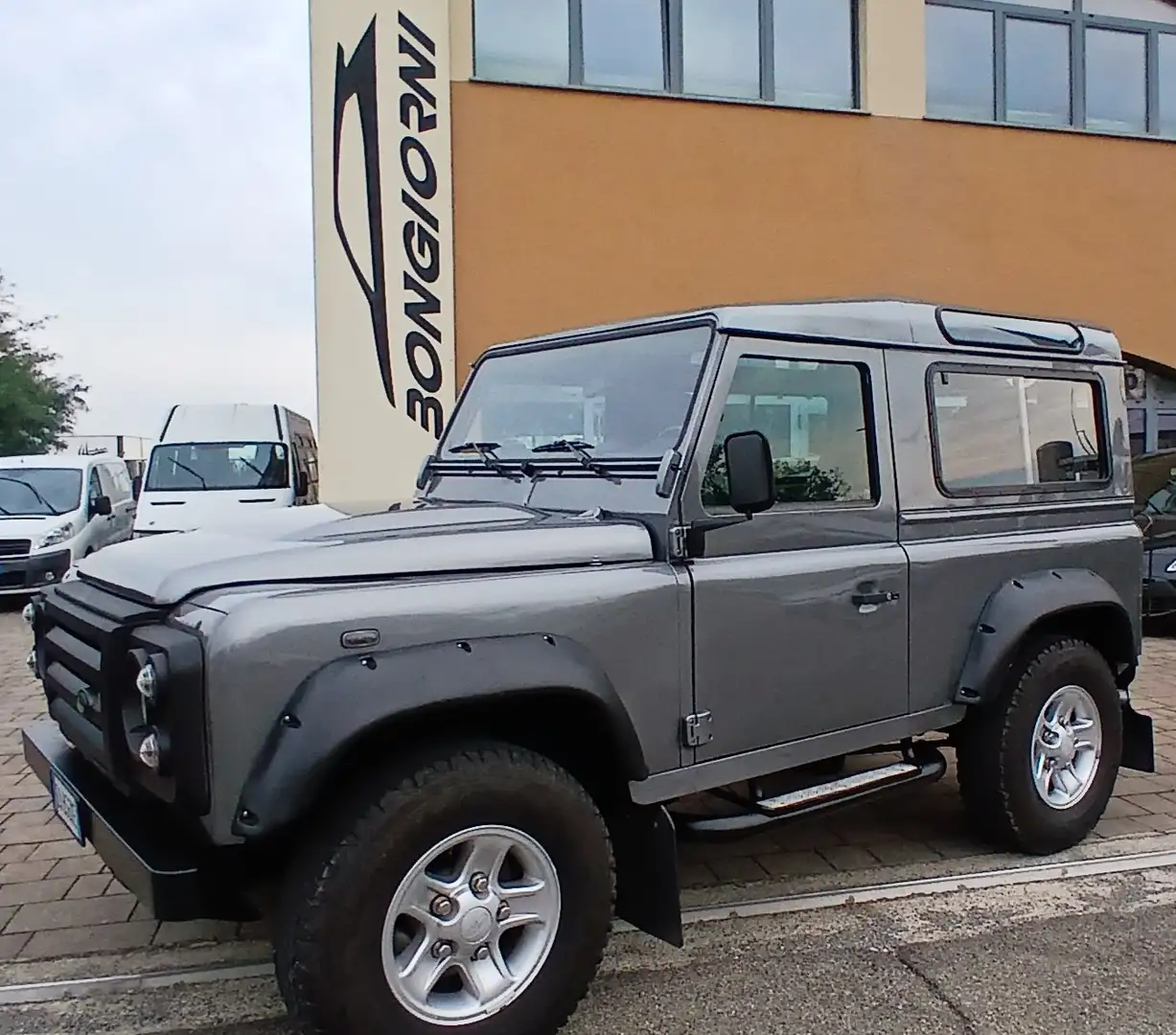 Land Rover Defender 90 vettura 4 posti fronte marcia clima 3porte Grau - 1