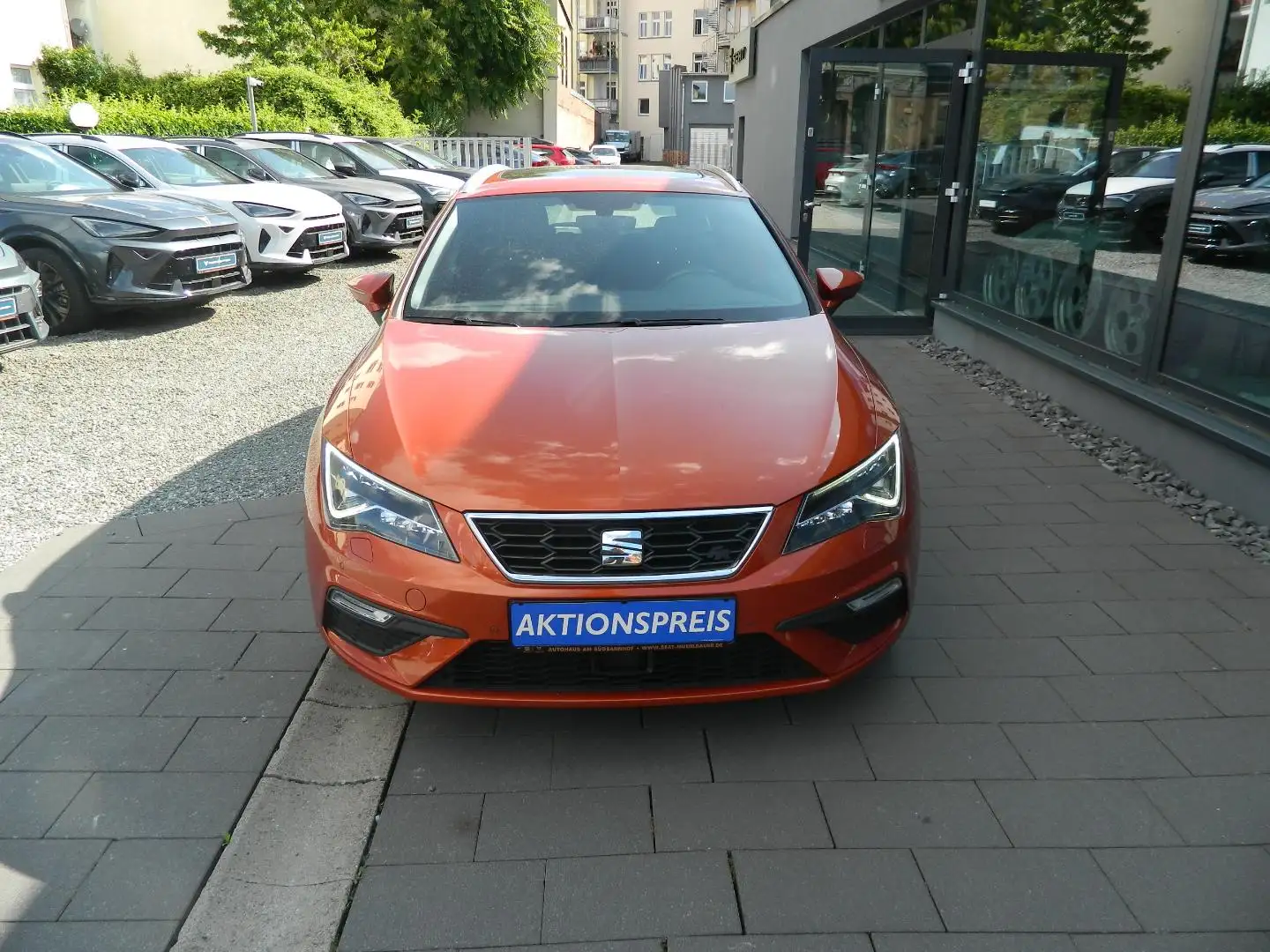 SEAT Leon FR 2.0 TDI DSG AHZV/Sitzheiz/Navi/VollLED/PDC/Pano Orange - 2