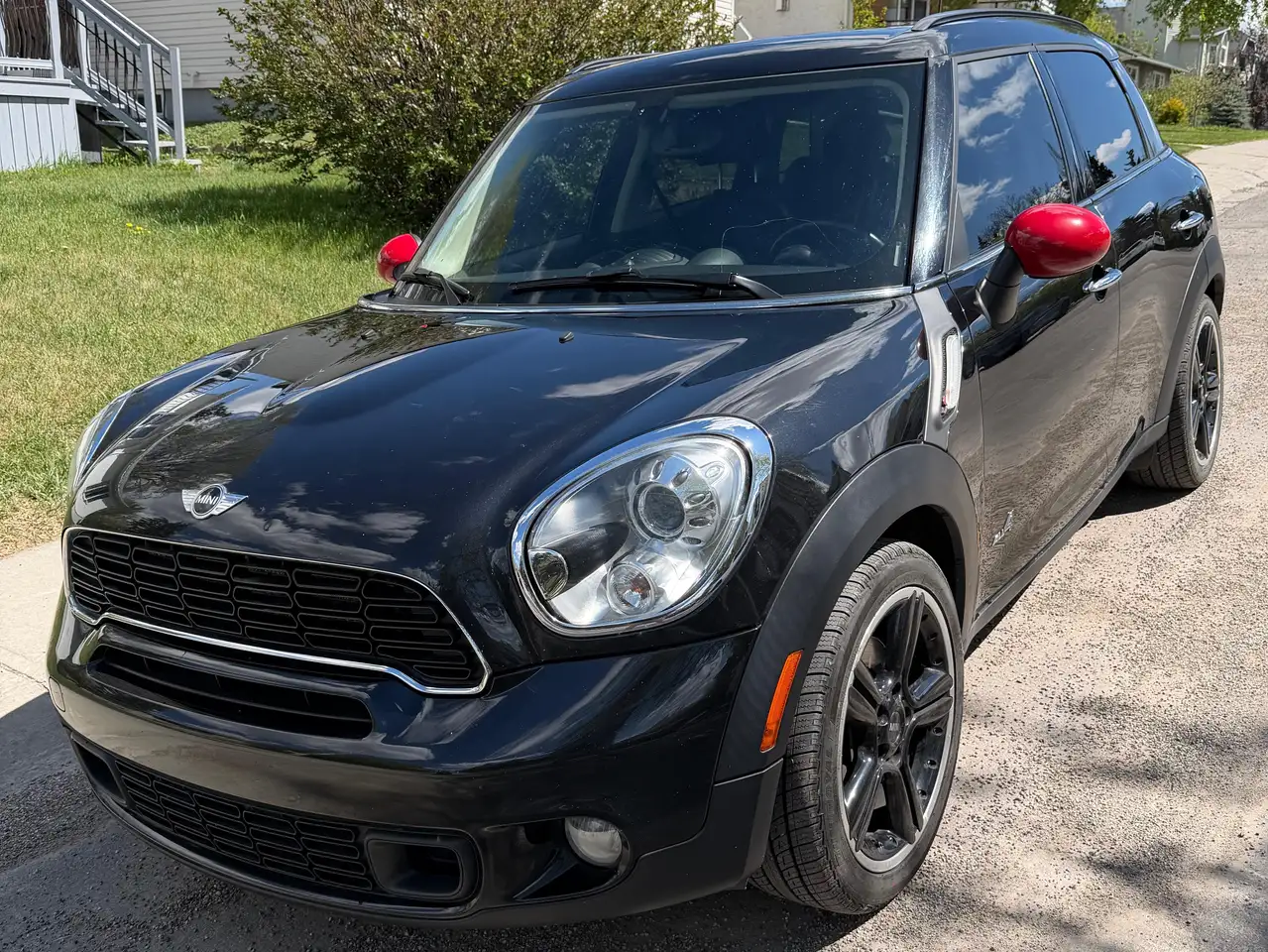 MINI Cooper Countryman снимка MINI Cooper Countryman
