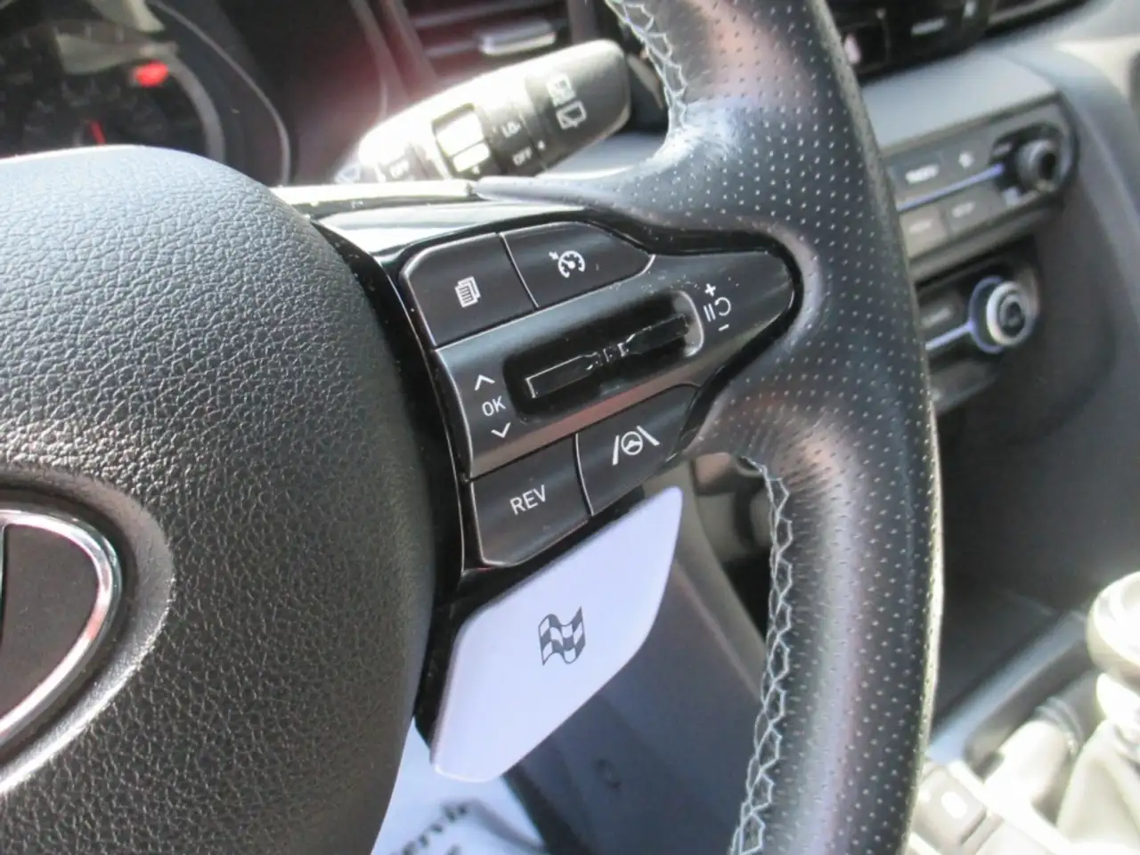 Hyundai VELOSTER снимка Hyundai VELOSTER