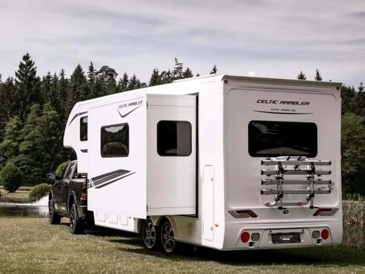 Sonstige Marken Fifth Wheel Celtic Rambler Luxuscamper Slide-Out Weiß - 2