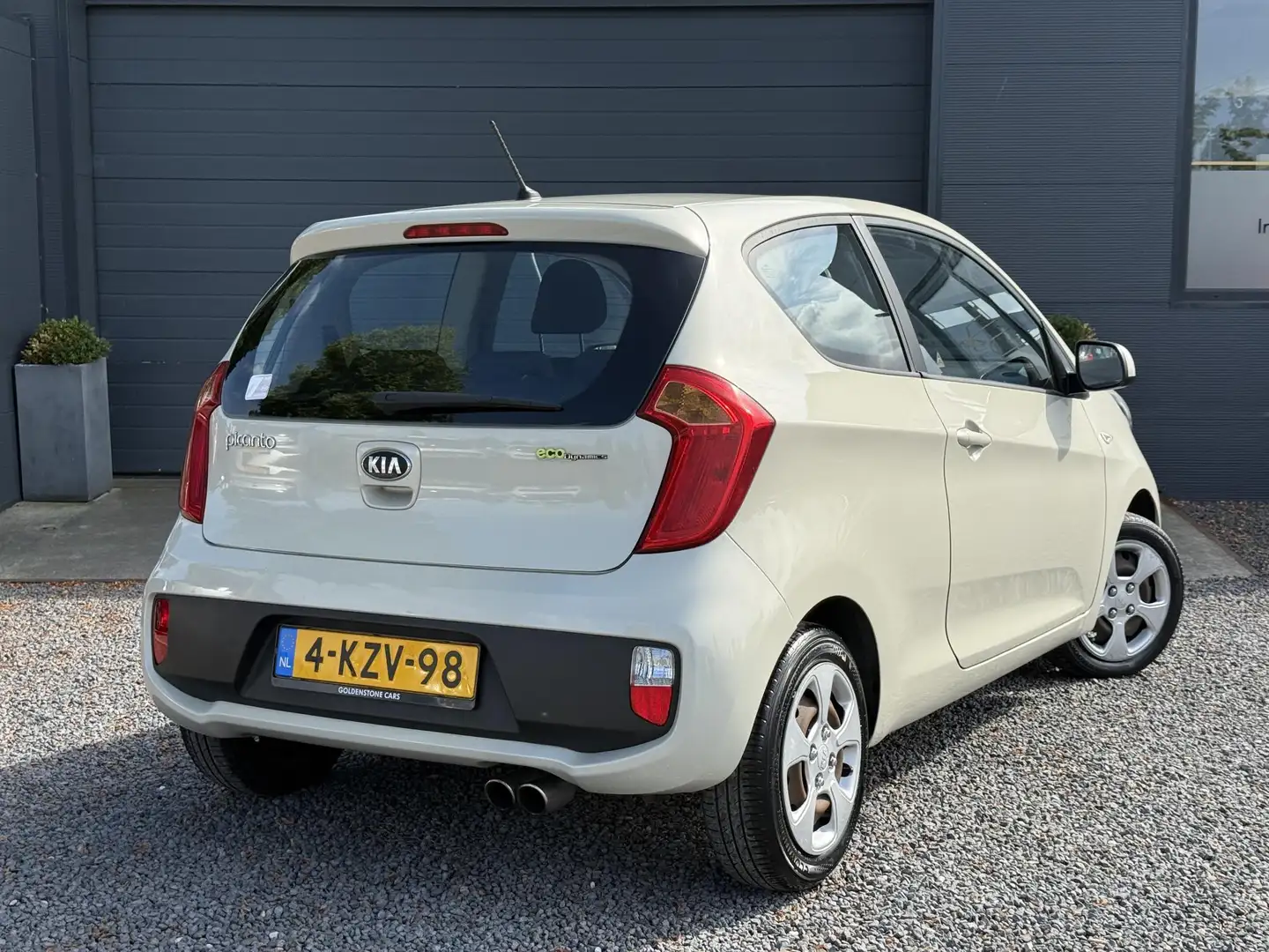 Kia Picanto 1.0 CVVT ISG Comfort Pack 2e Eigenaar,Airco,Elektr Beige - 2