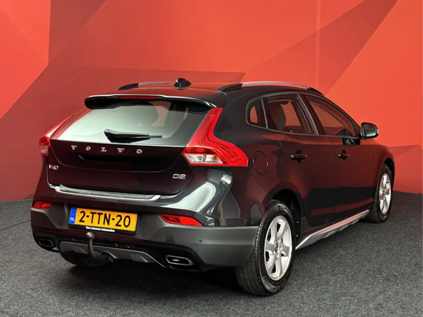 Volvo V40 Cross Country 1.6 D2 Kinetic | Navi | Cruise | Trekhaak | APK 15 Чорний - 2