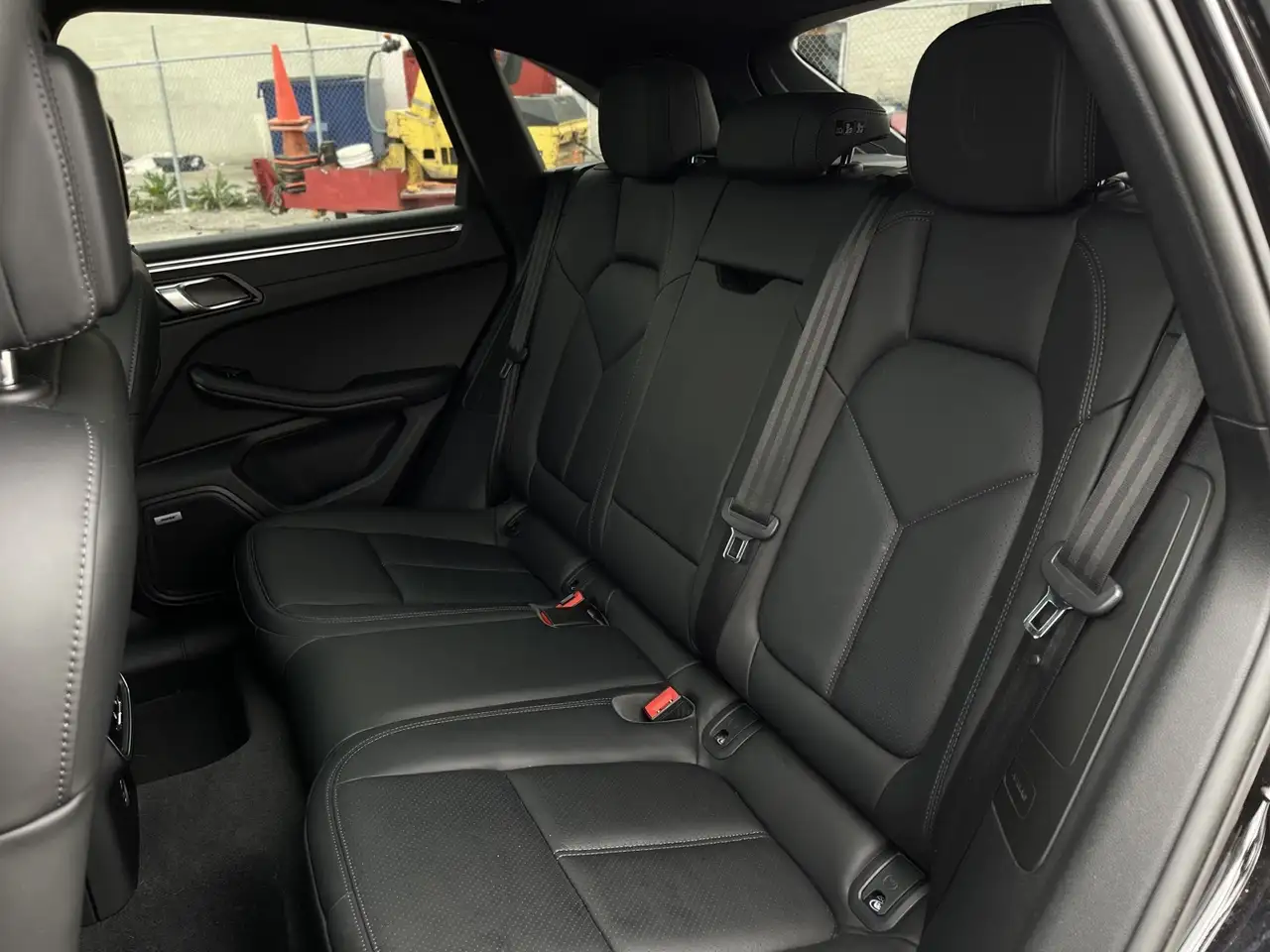 Porsche Macan снимка Porsche Macan