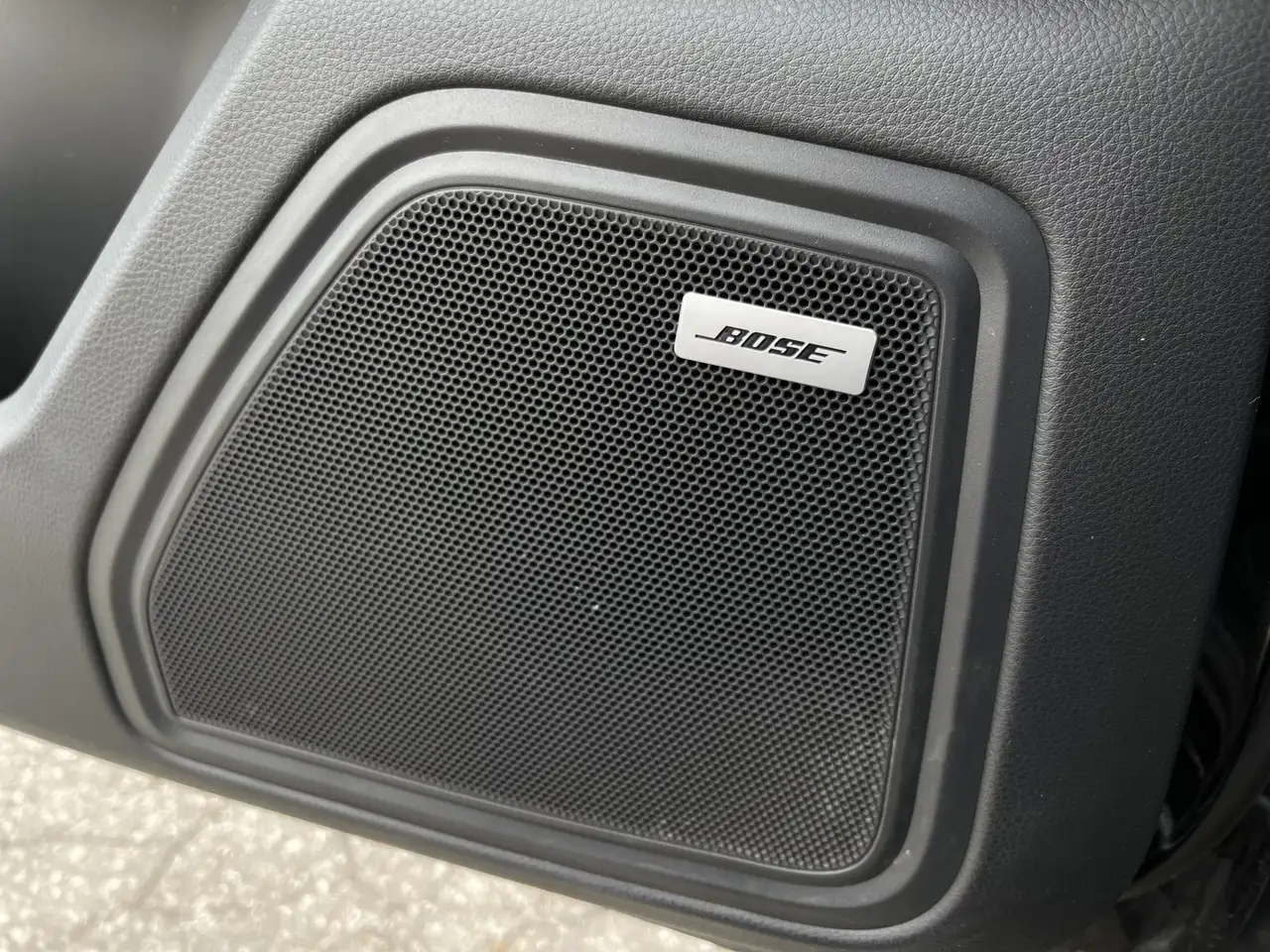 Porsche Macan снимка Porsche Macan