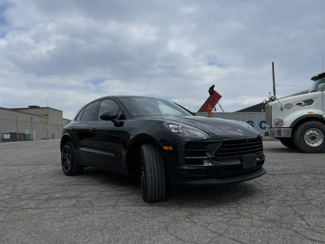 Porsche Macan снимка Porsche Macan