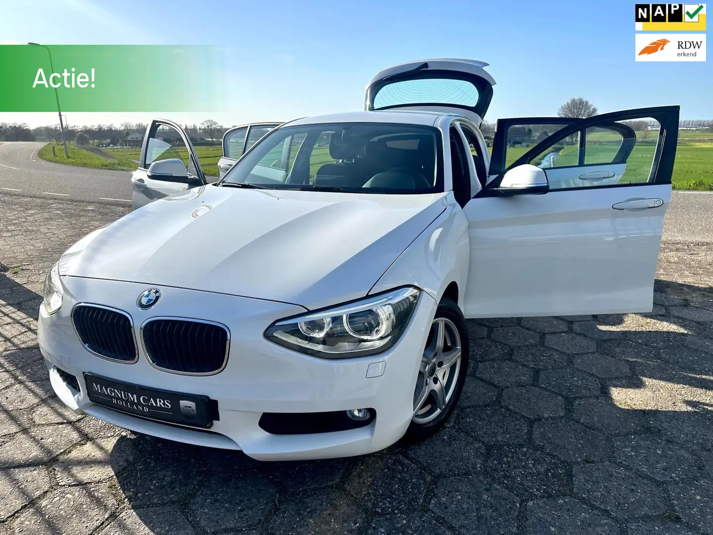 BMW 116 1-serie 116i NAP 5D Airco Xenon Nieuwe APK Navi Sc Wit - 1