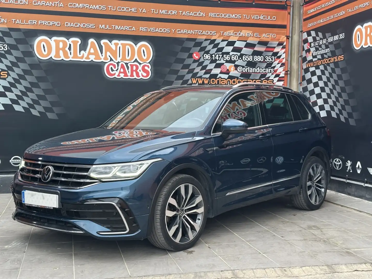 Volkswagen Tiguan 2.0TDI Sport 4Motion DSG 110kW Azul - 2