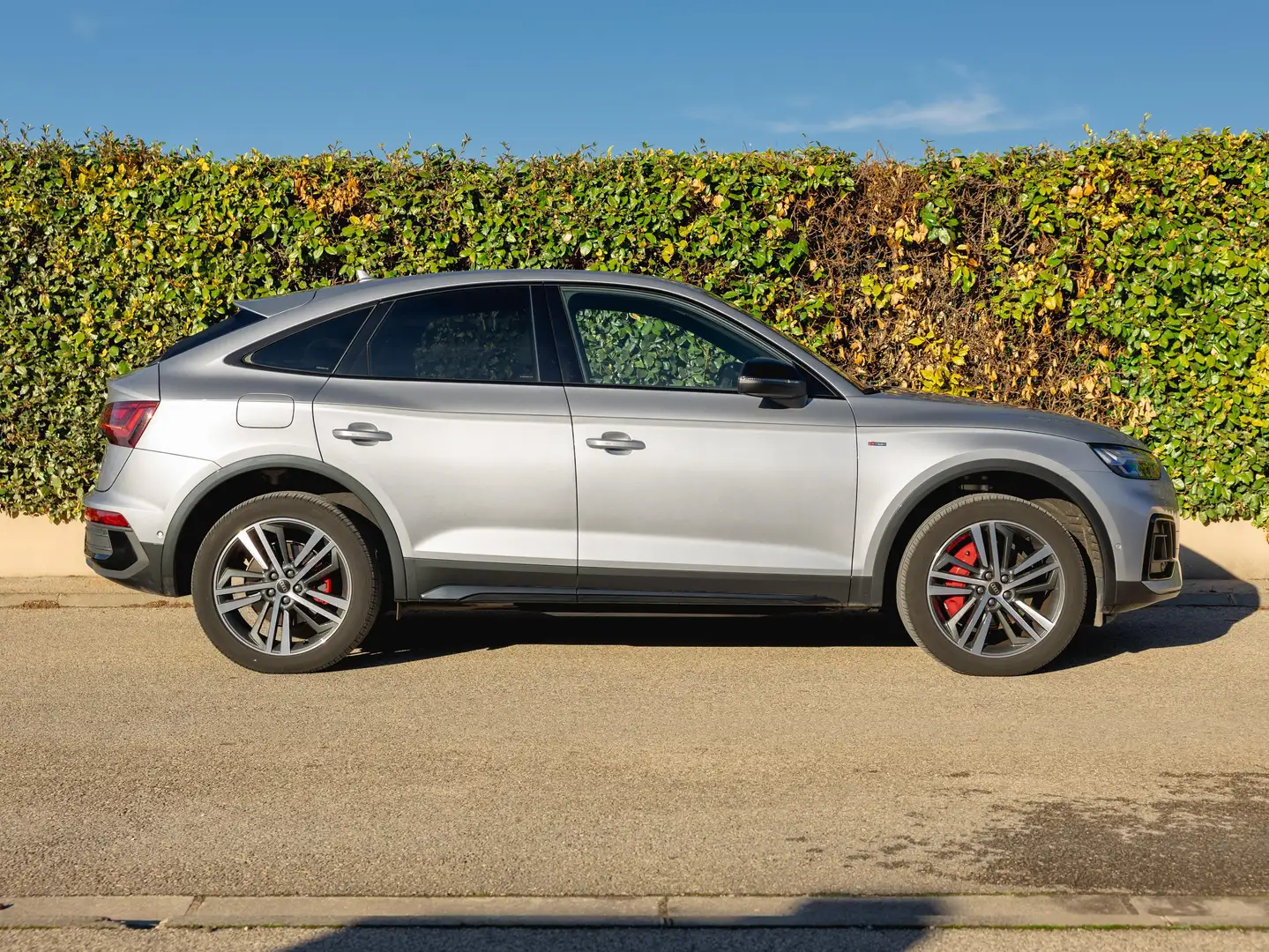 Audi Q5 Sportback II 50 TFSI e Argent - 2