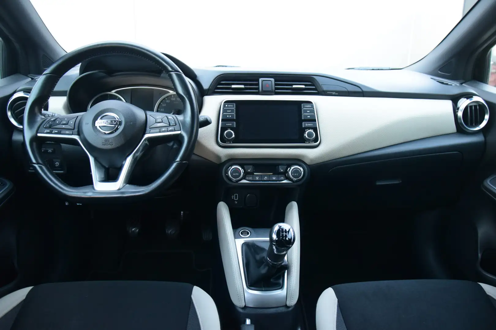 Nissan Micra 1.0 IG-T Business Edition Navi/Camera/Carplay/Dab Zwart - 2