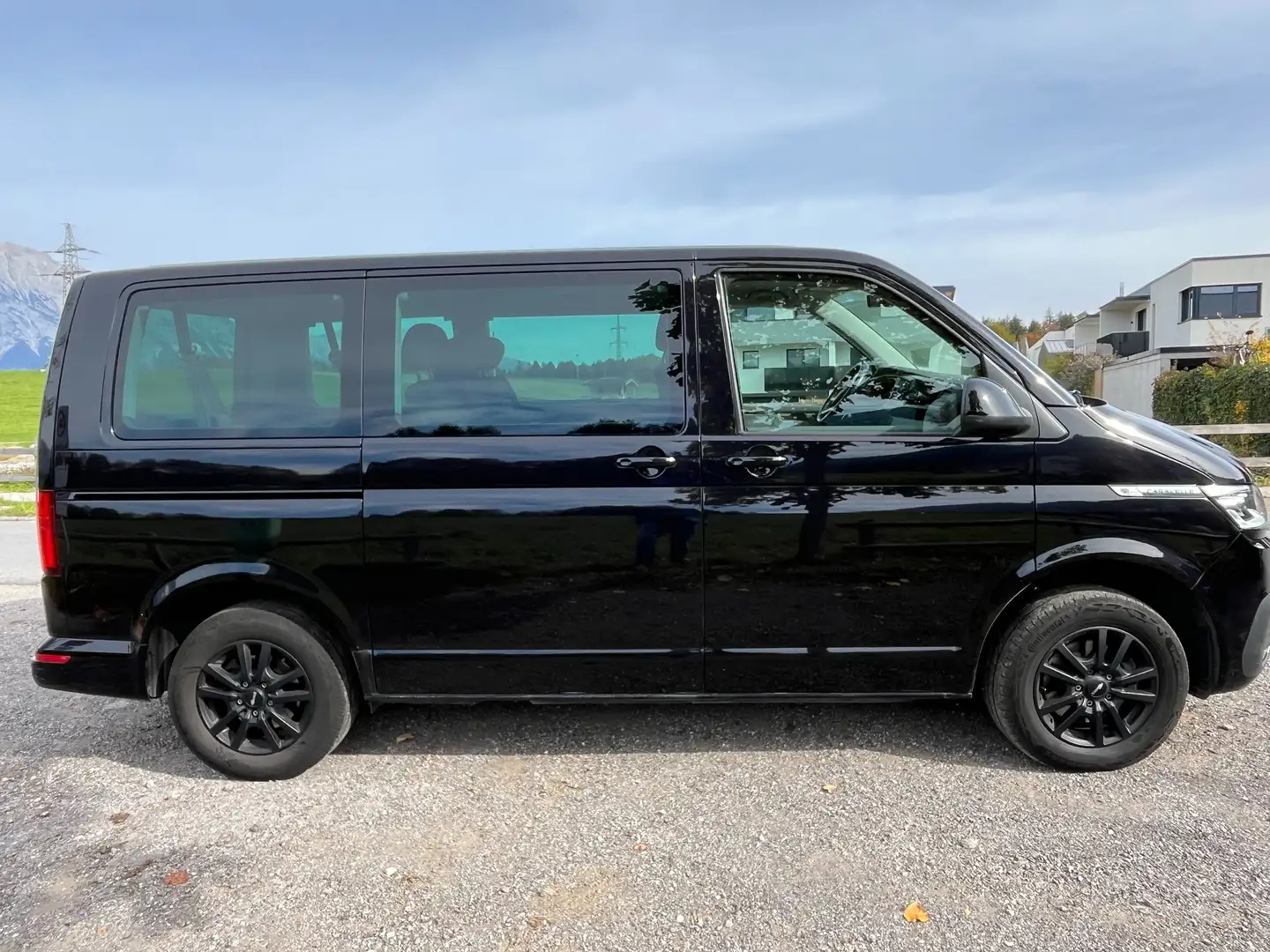 Volkswagen T6 Caravelle Caravelle KR Highline 2,0 TDI 4Motion Highline Schwarz - 2
