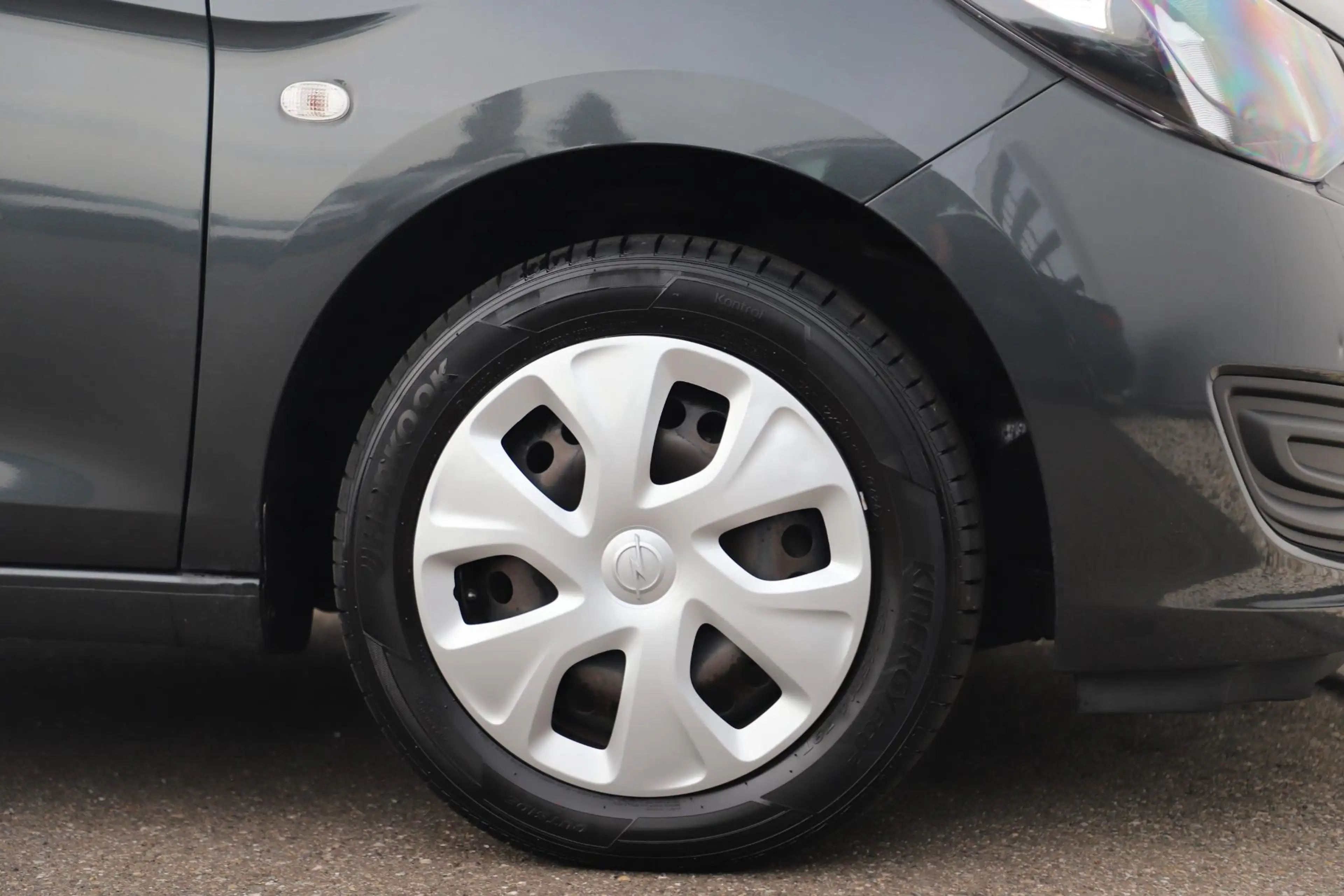 Opel Karl 1.0 ecoFLEX Edition Airco Radio Bluetooth Elektris — photo 5