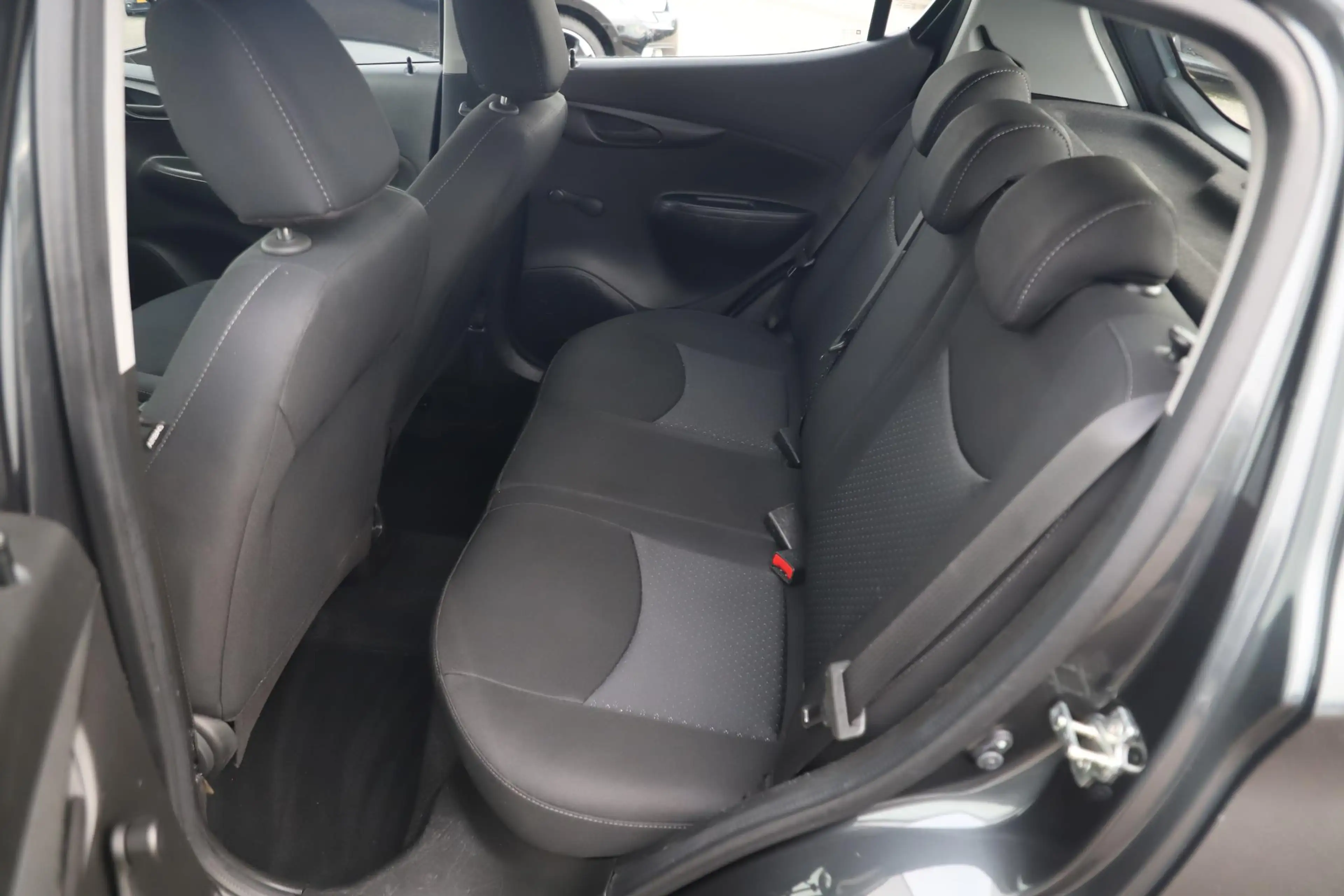 Opel Karl 1.0 ecoFLEX Edition Airco Radio Bluetooth Elektris — photo 7