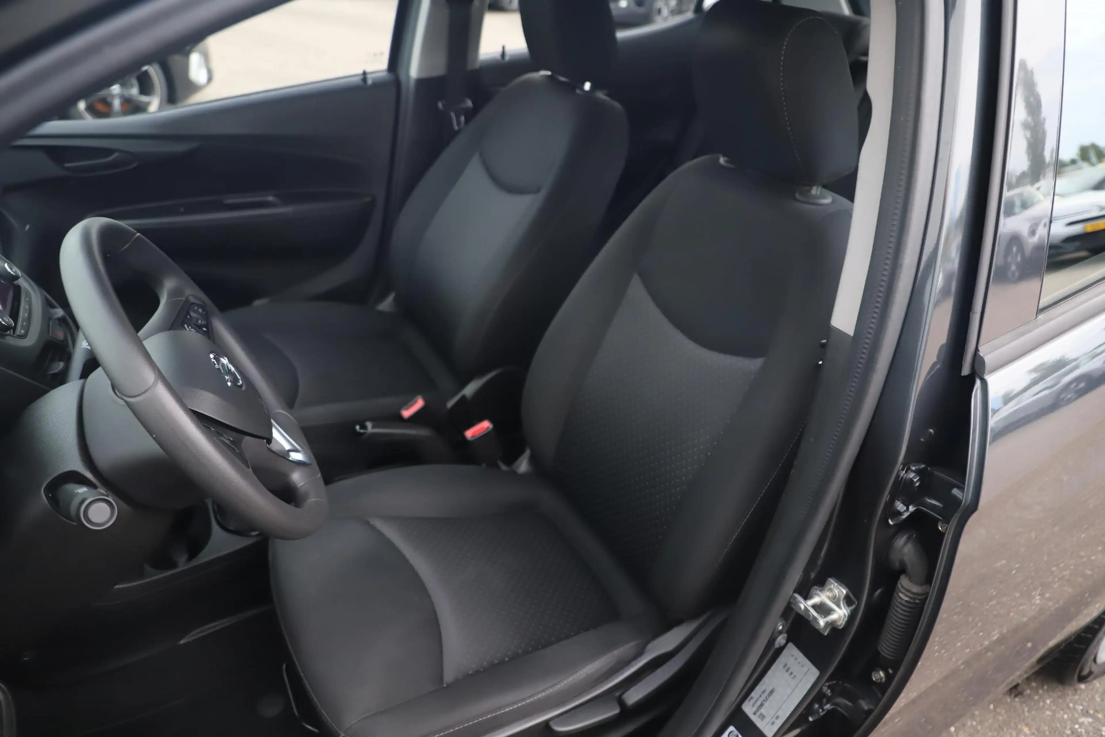 Opel Karl 1.0 ecoFLEX Edition Airco Radio Bluetooth Elektris — photo 6