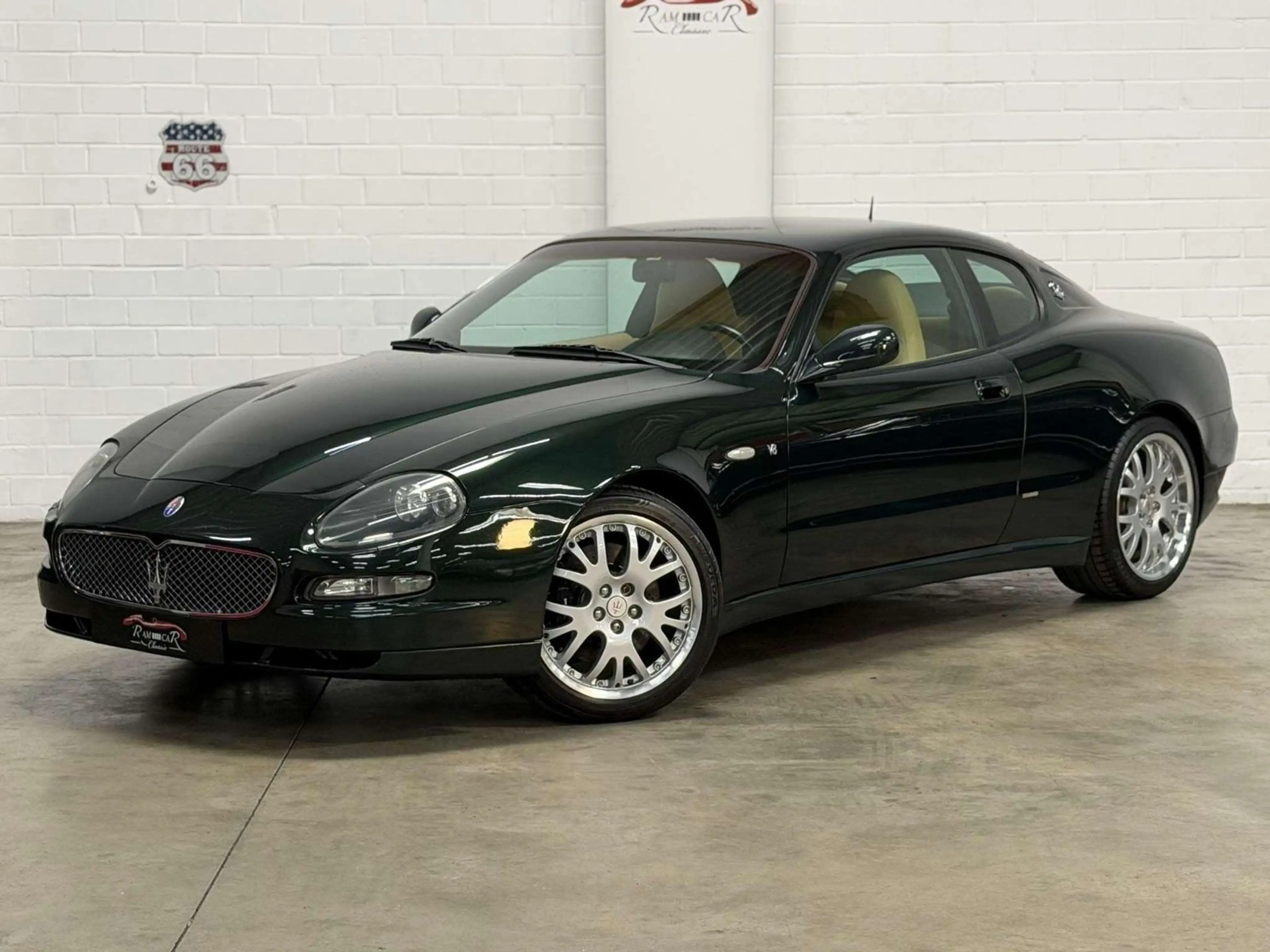 Maserati 4200 Coupé Cambiocorsa voll Scheckheft — photo 2
