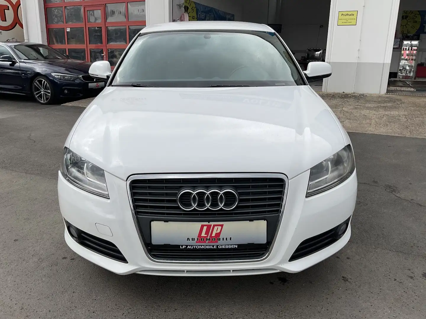 Audi A3 Sportback 2.0 TDI Ambition Tempomat PDC 6Gang White - 2