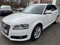 Audi A3 Sportback 2.0 TDI Ambition Tempomat PDC 6Gang White - thumbnail 1
