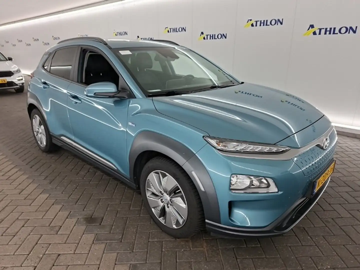 Hyundai KONA EV Fashion 64 kWh (204 PK) 2e-Eig,. & Dealer-Onder Blauw - 2