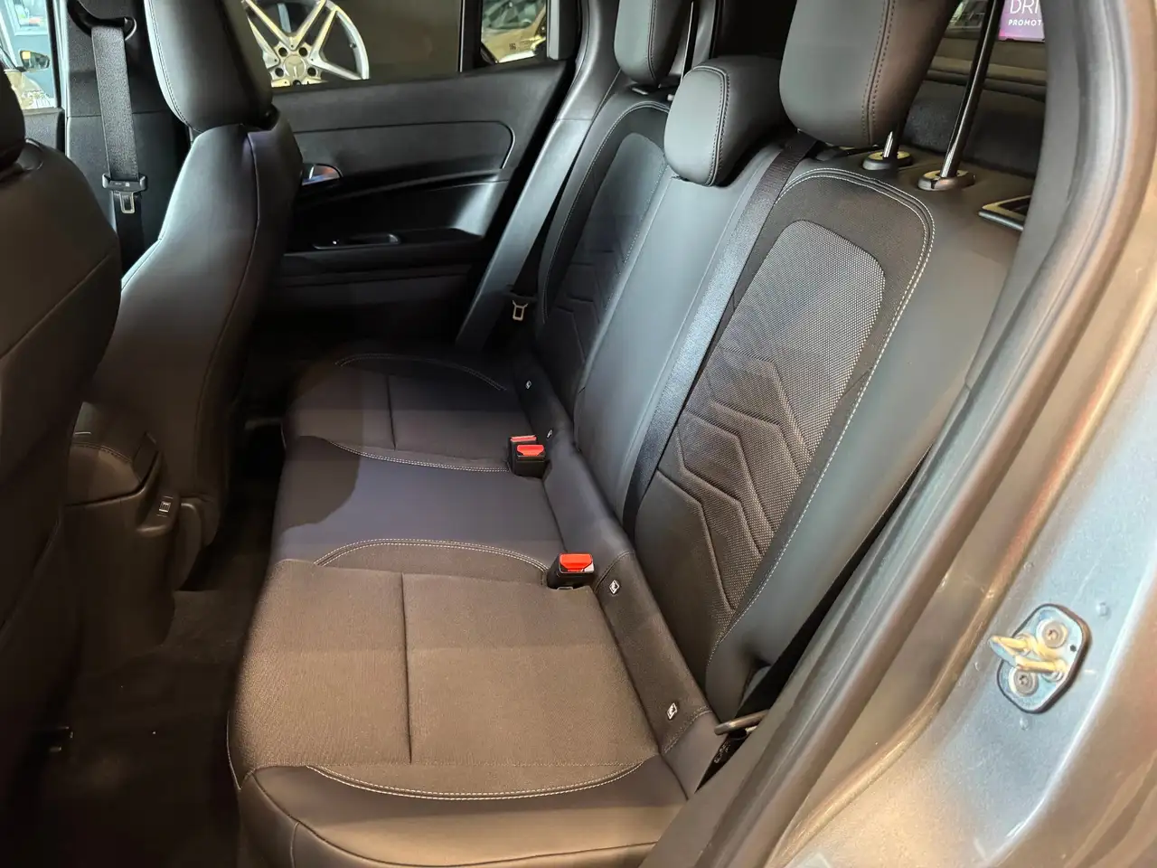 Jeep Avenger 1.2 Turbo 100 CV Summit, миниатюра 17