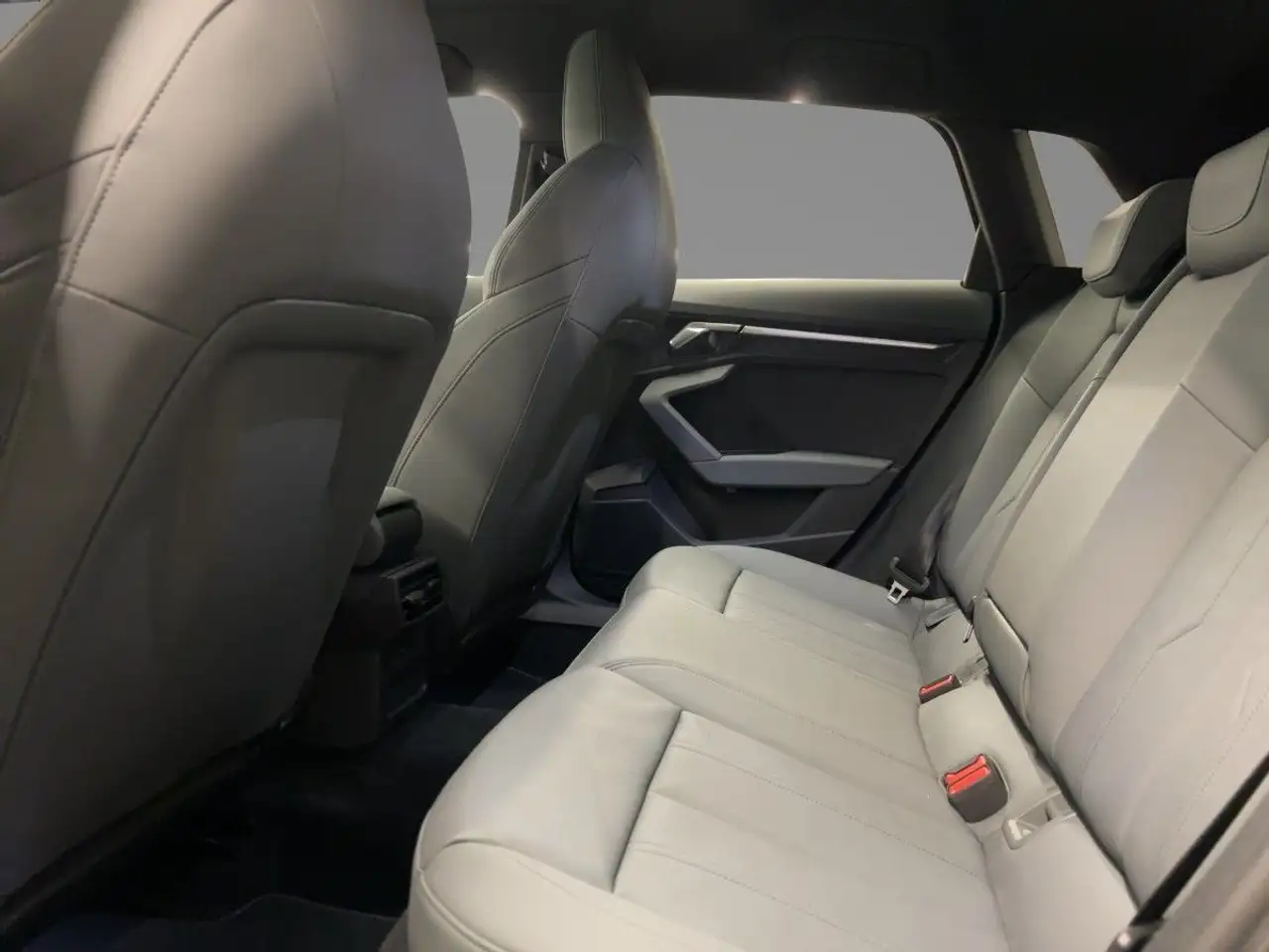 Audi A3 S line 35 TFSI 6-G. MATRIX NAVI RFK 12