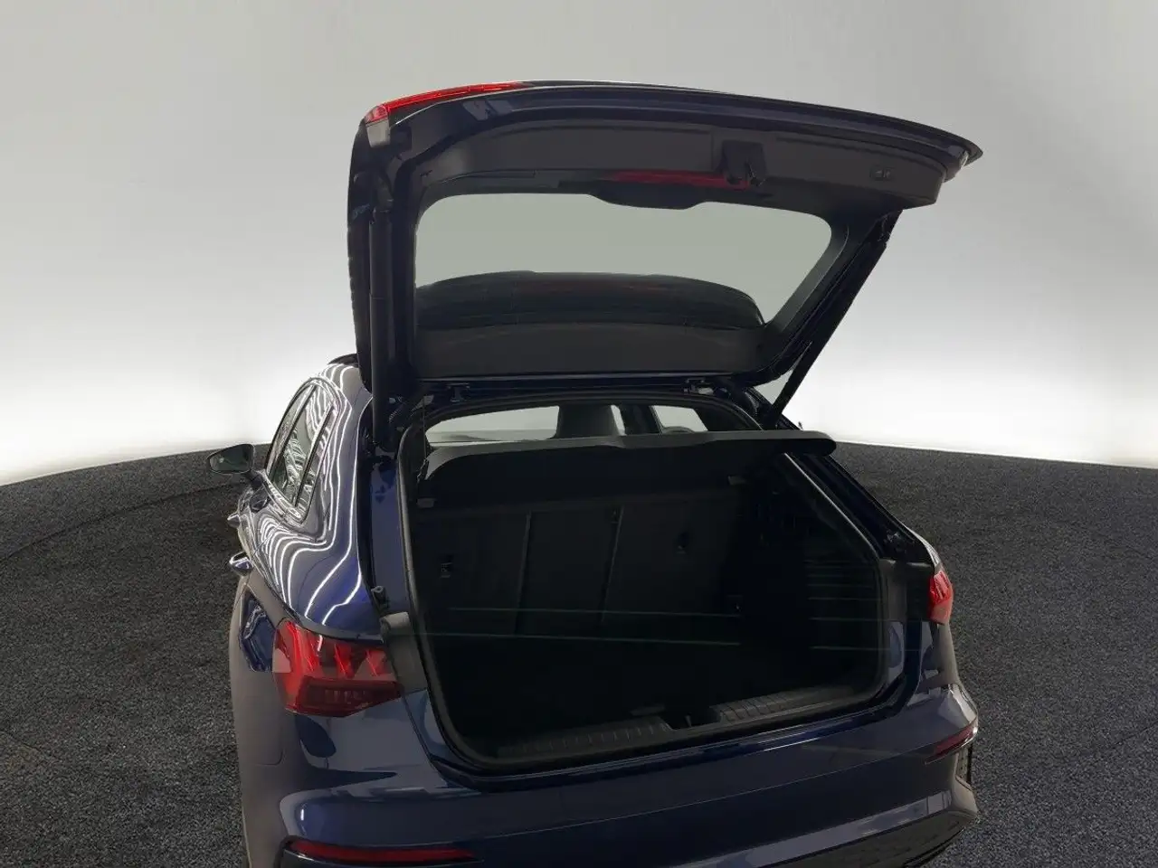 Audi A3 S line 35 TFSI 6-G. MATRIX NAVI RFK 10